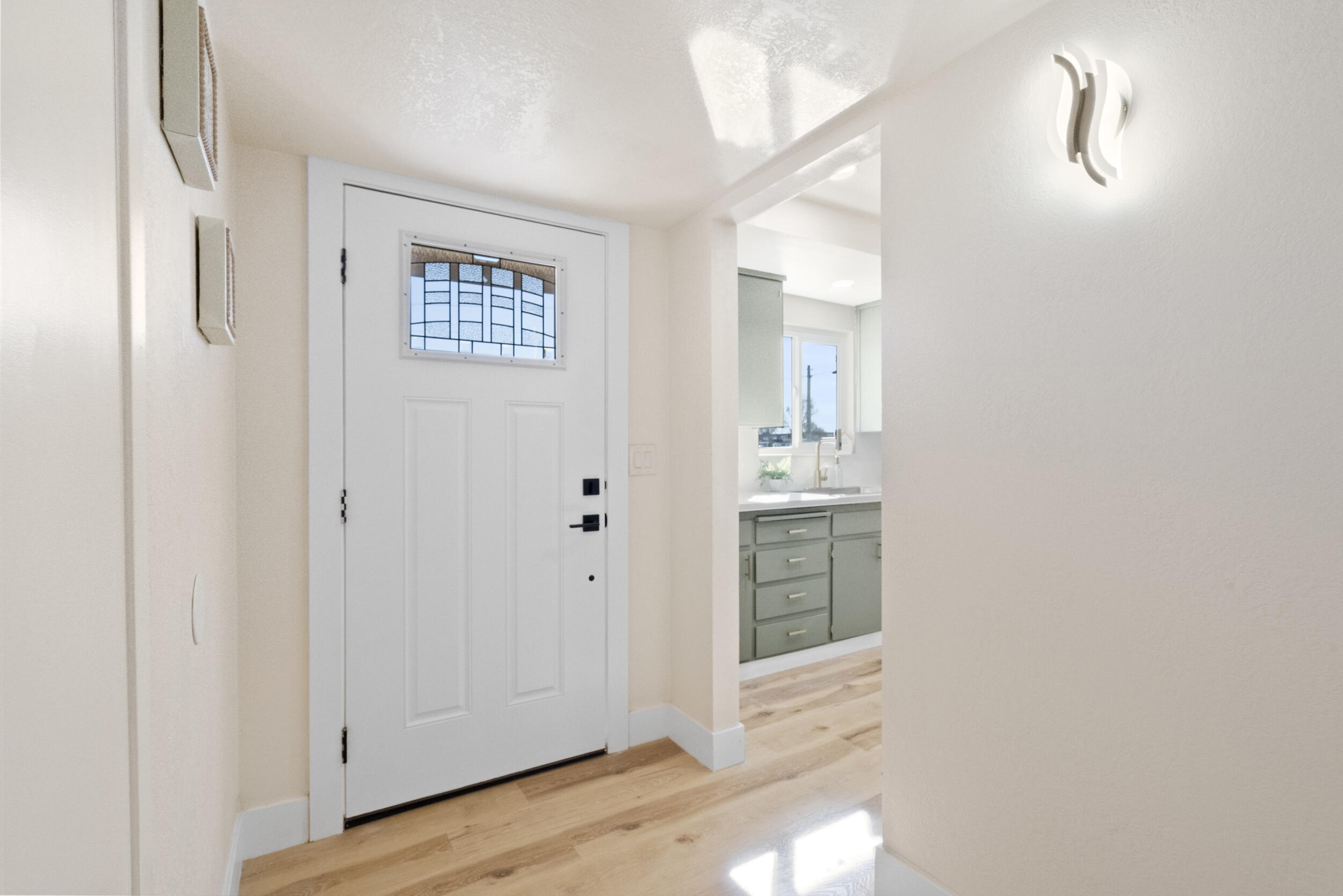 760 Crass Ave, Hanford, CA 93230