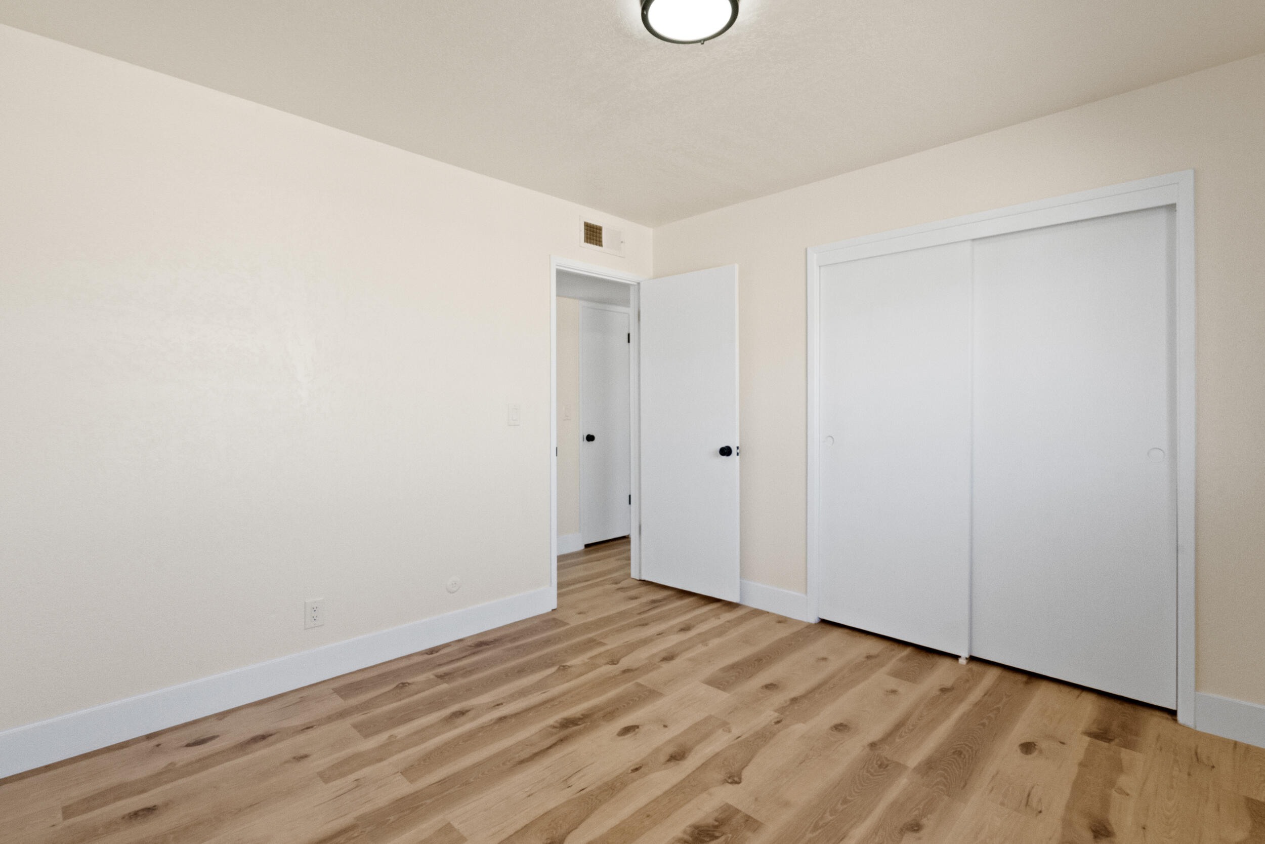 760 Crass Ave, Hanford, CA 93230