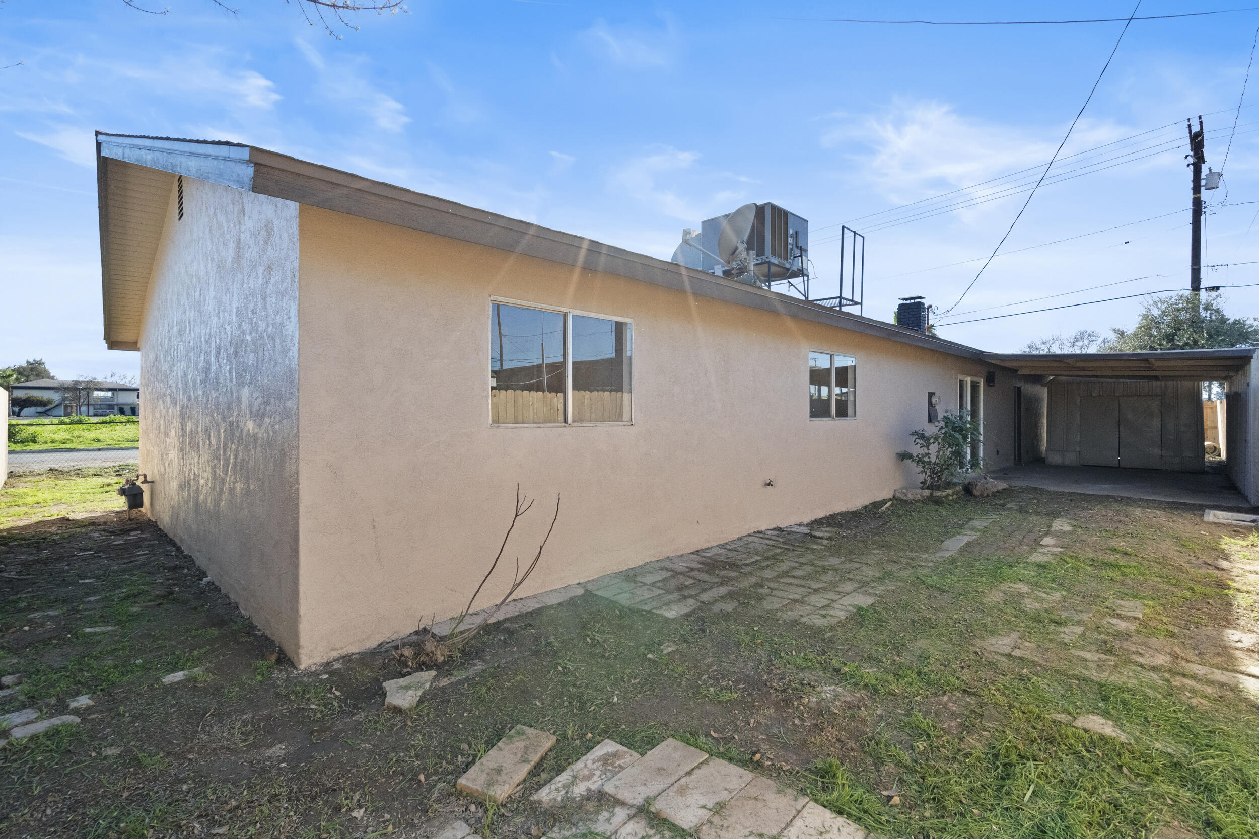 760 Crass Ave, Hanford, CA 93230