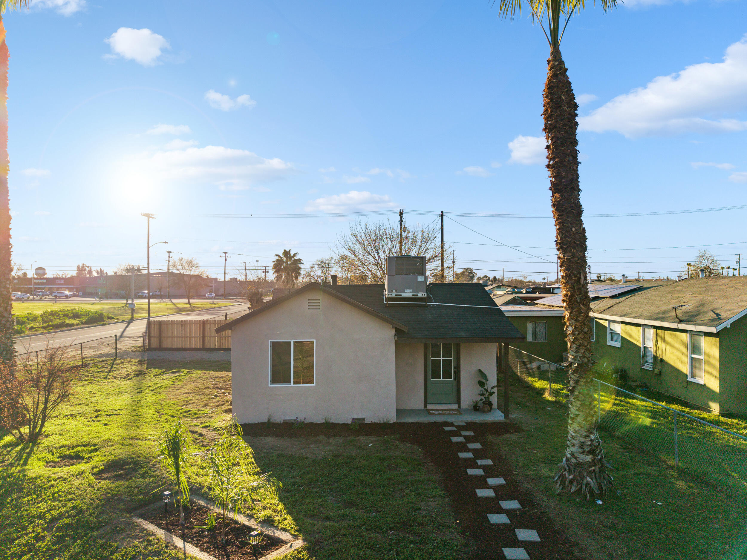 760 Crass Ave, Hanford, CA 93230
