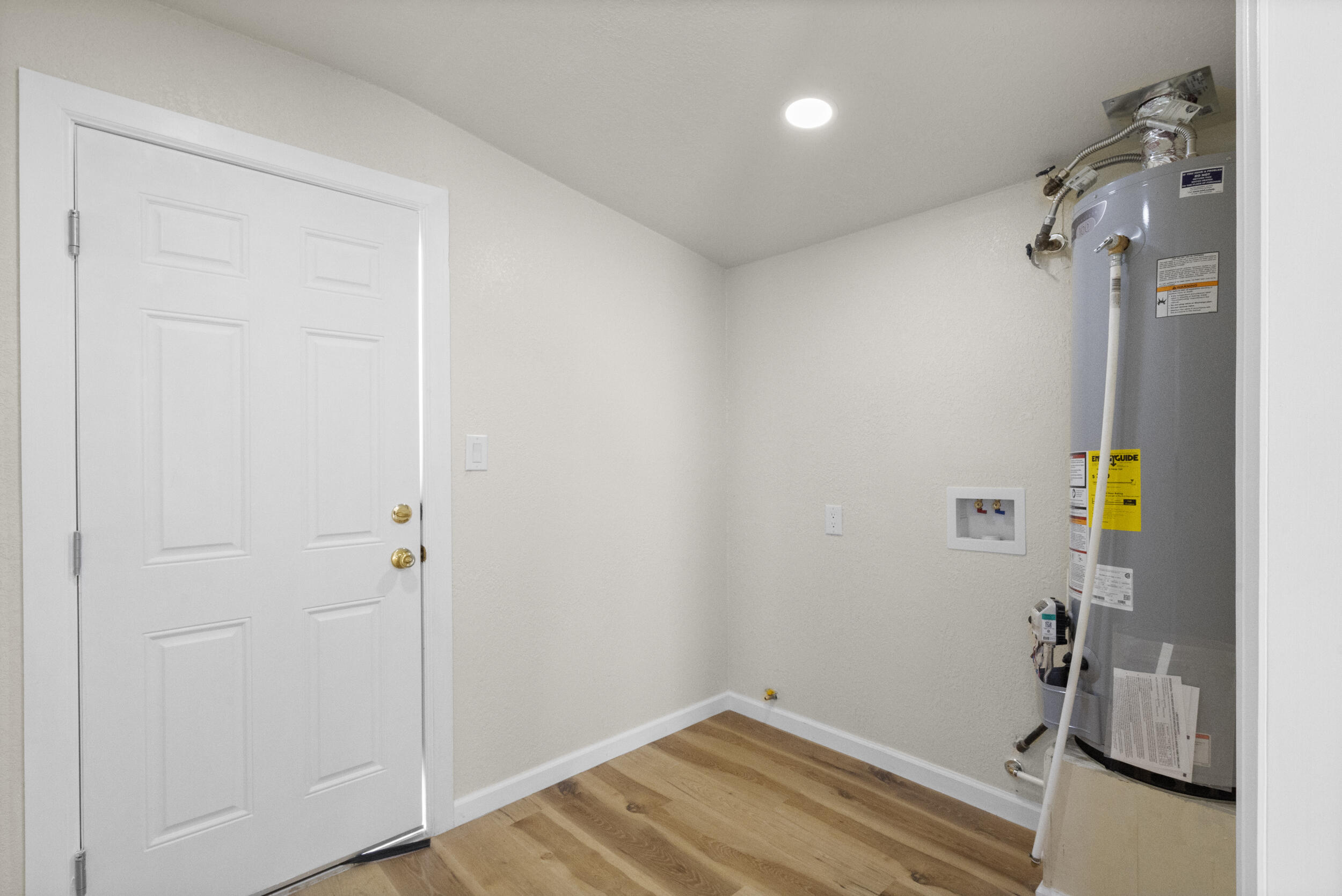 760 Crass Ave, Hanford, CA 93230