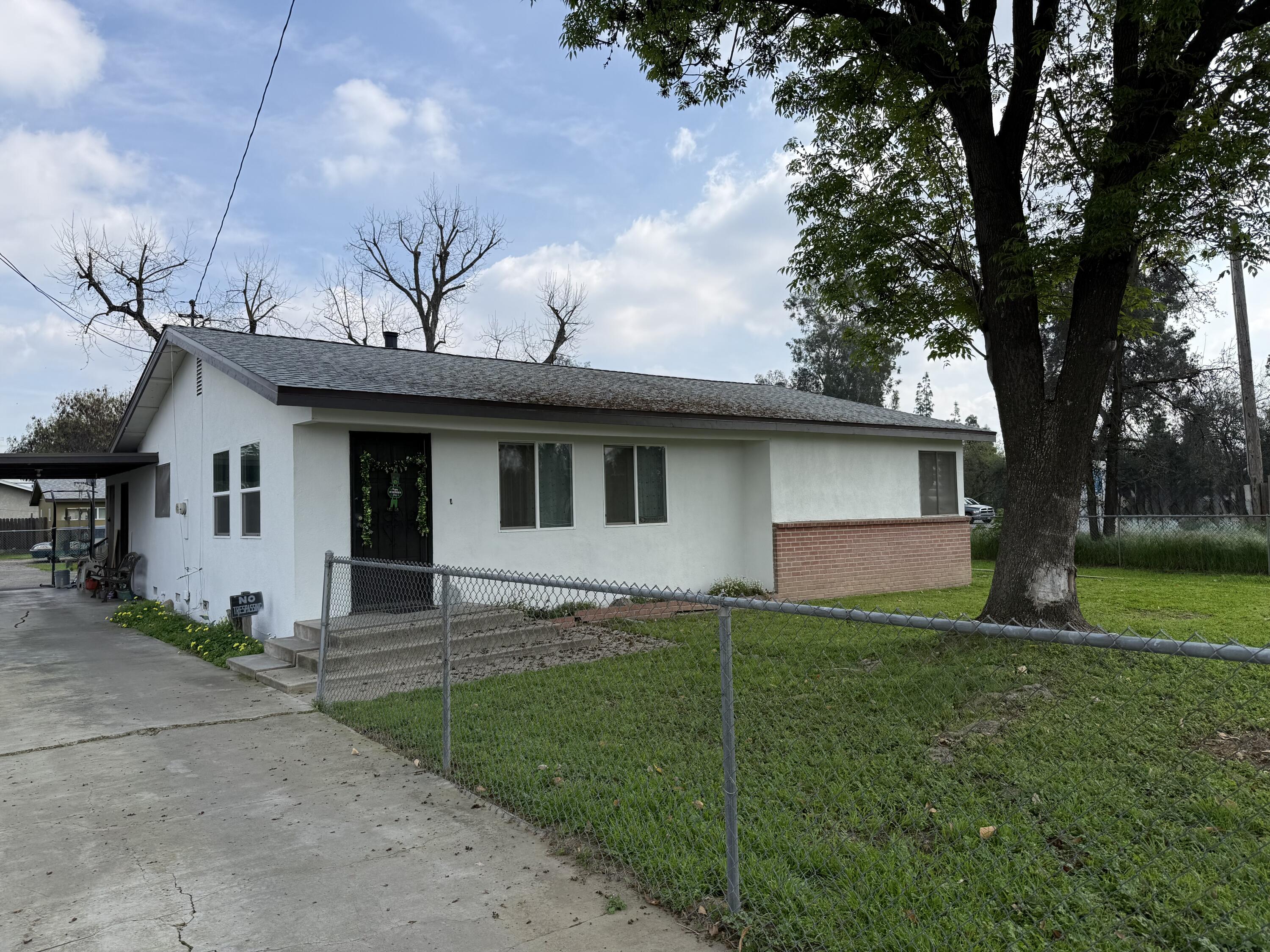 726 N Mooney Blvd, Visalia, CA 93291