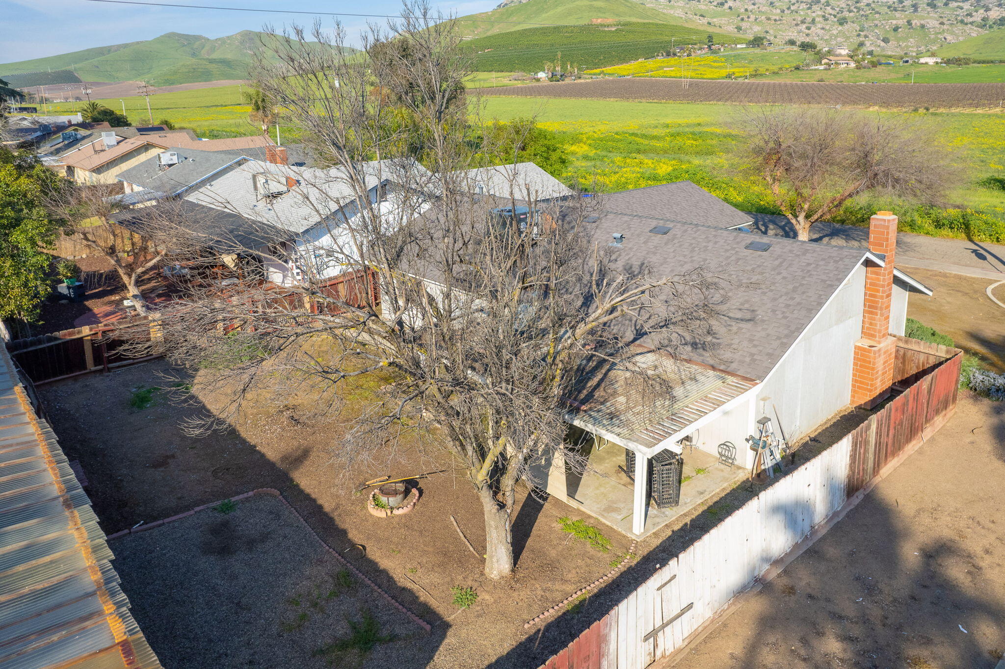 221 N Hillcrest St, Porterville, CA 93257