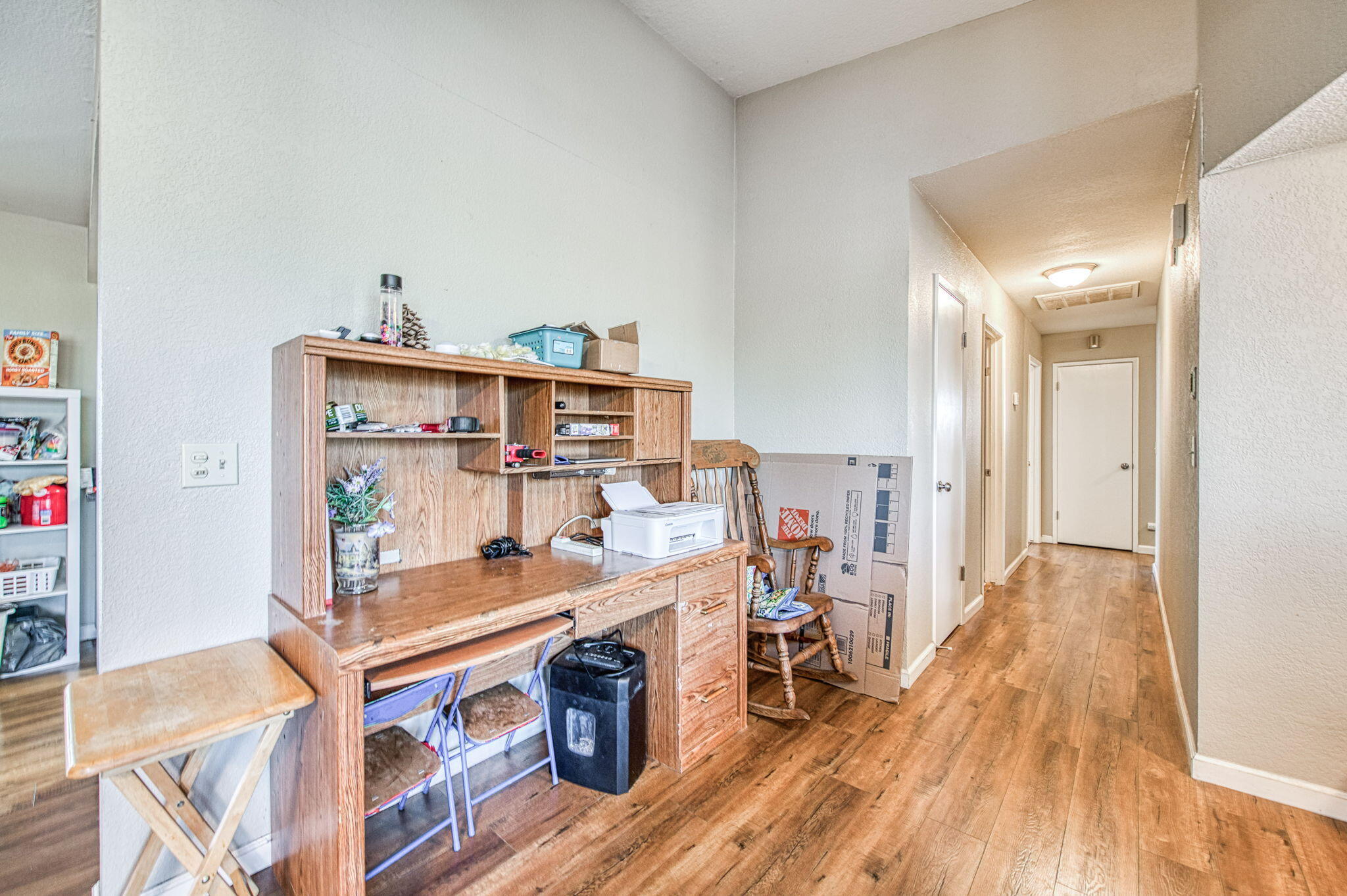 221 N Hillcrest St, Porterville, CA 93257