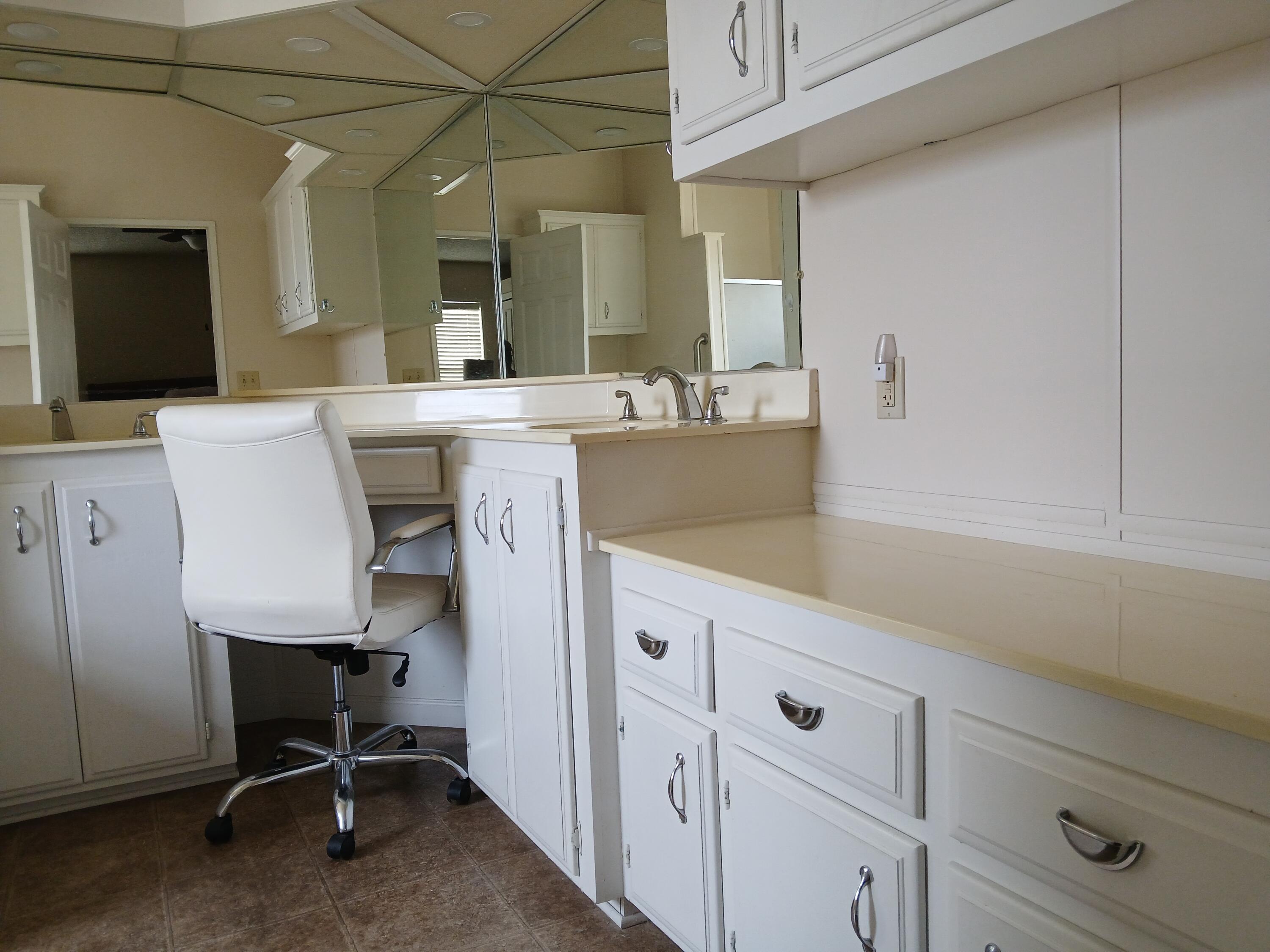 2459 N Oaks St #134, Tulare, CA 93274