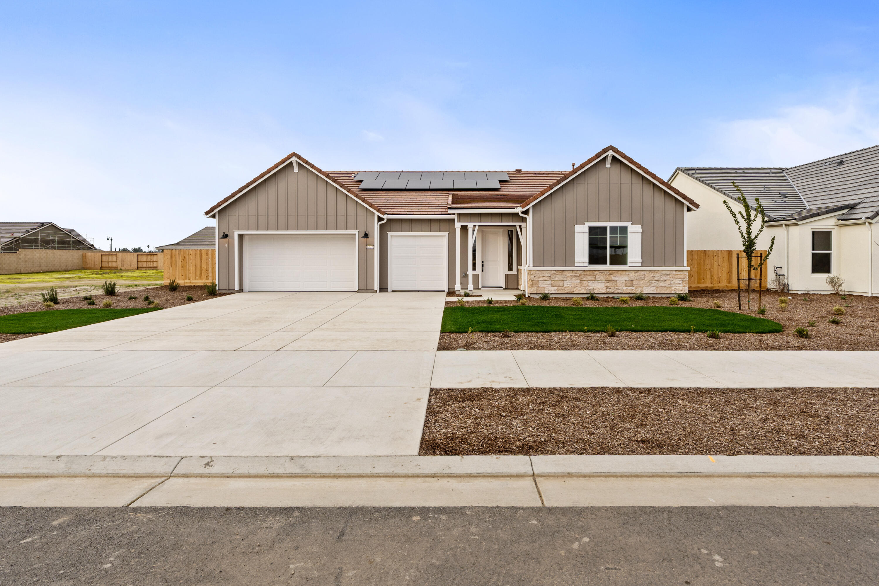 6522 W Galileo Dr #Lot1032, Visalia, CA 93277