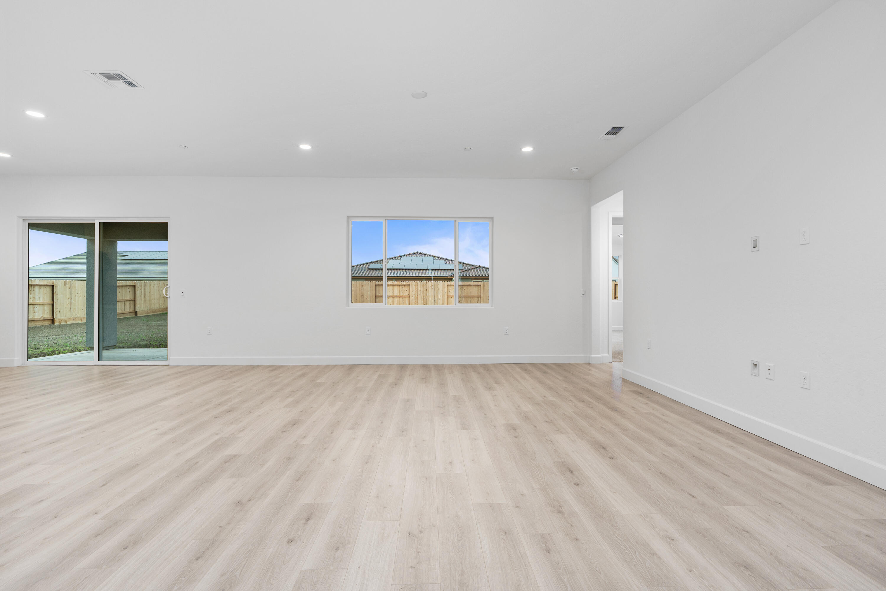 6522 W Galileo Dr #Lot1032, Visalia, CA 93277