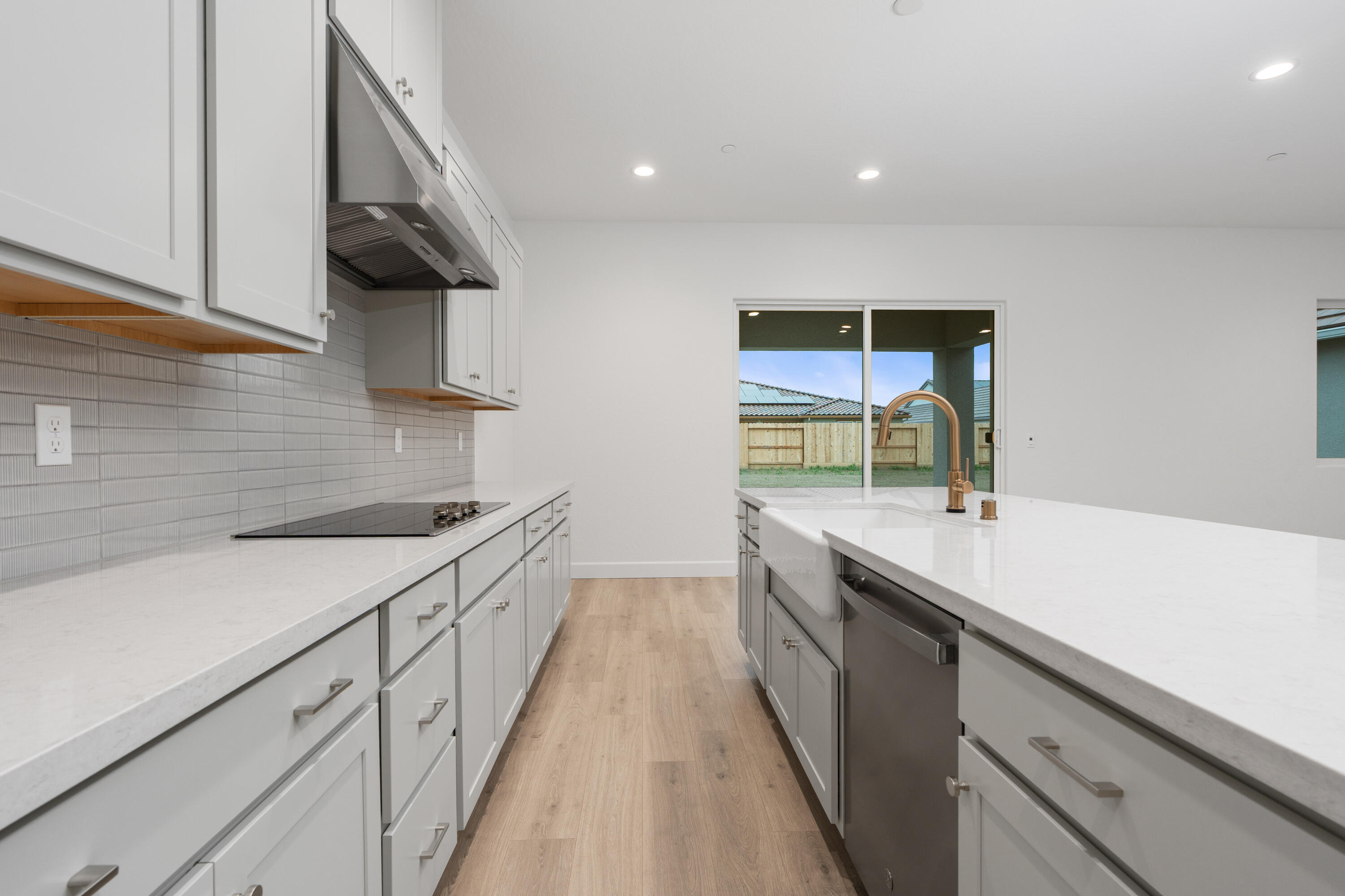 6522 W Galileo Dr #Lot1032, Visalia, CA 93277