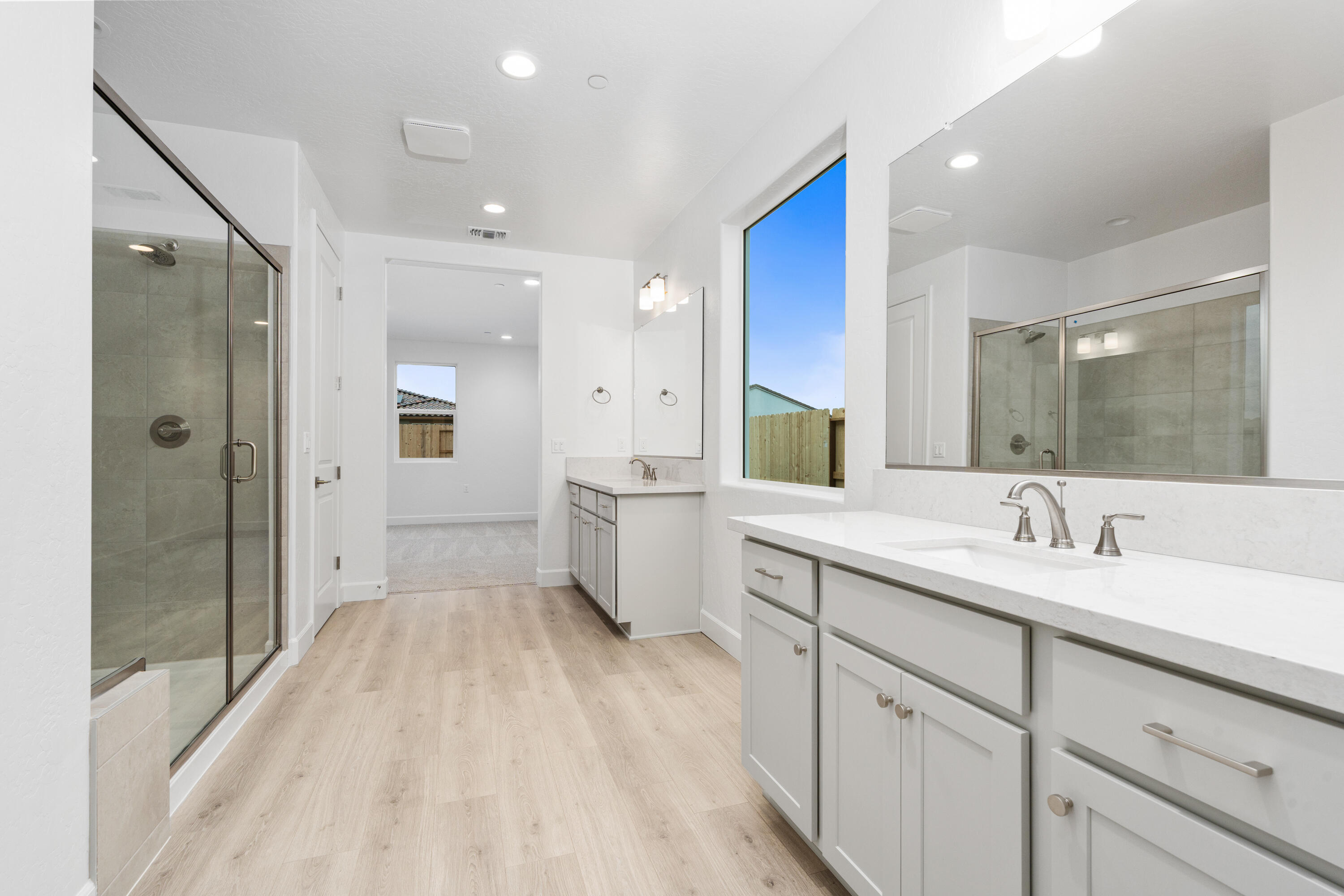 6522 W Galileo Dr #Lot1032, Visalia, CA 93277