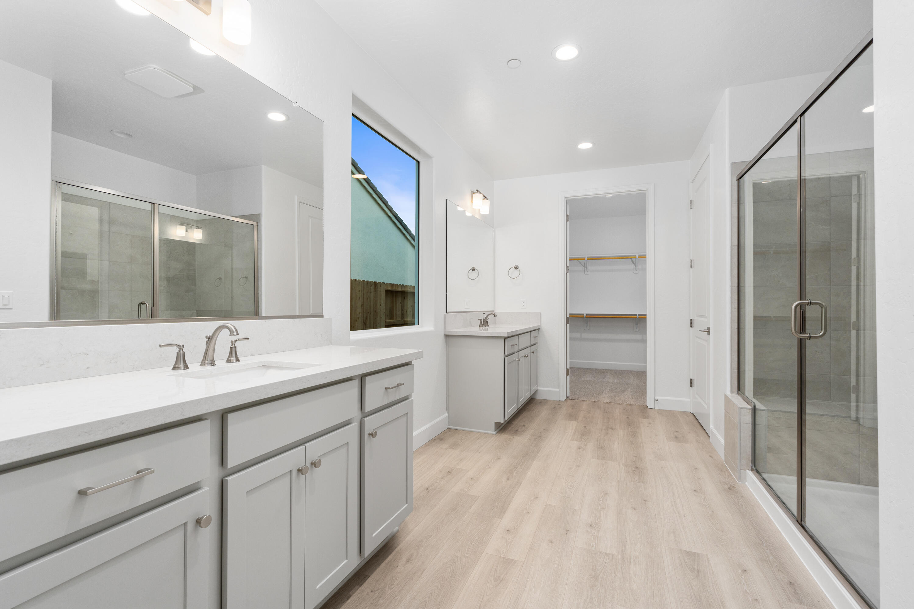 6522 W Galileo Dr #Lot1032, Visalia, CA 93277