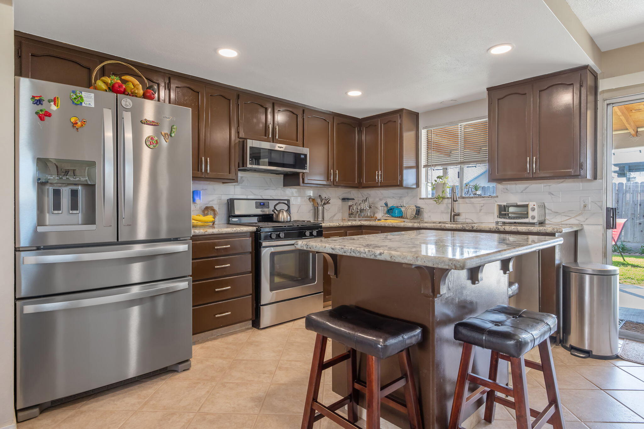 736 S Spruce St, Tulare, CA 93274