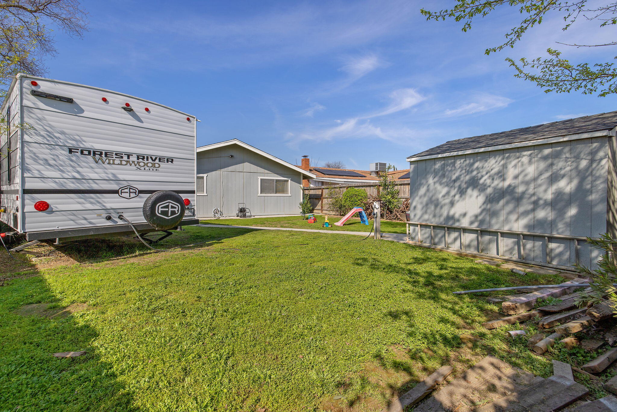 736 S Spruce St, Tulare, CA 93274