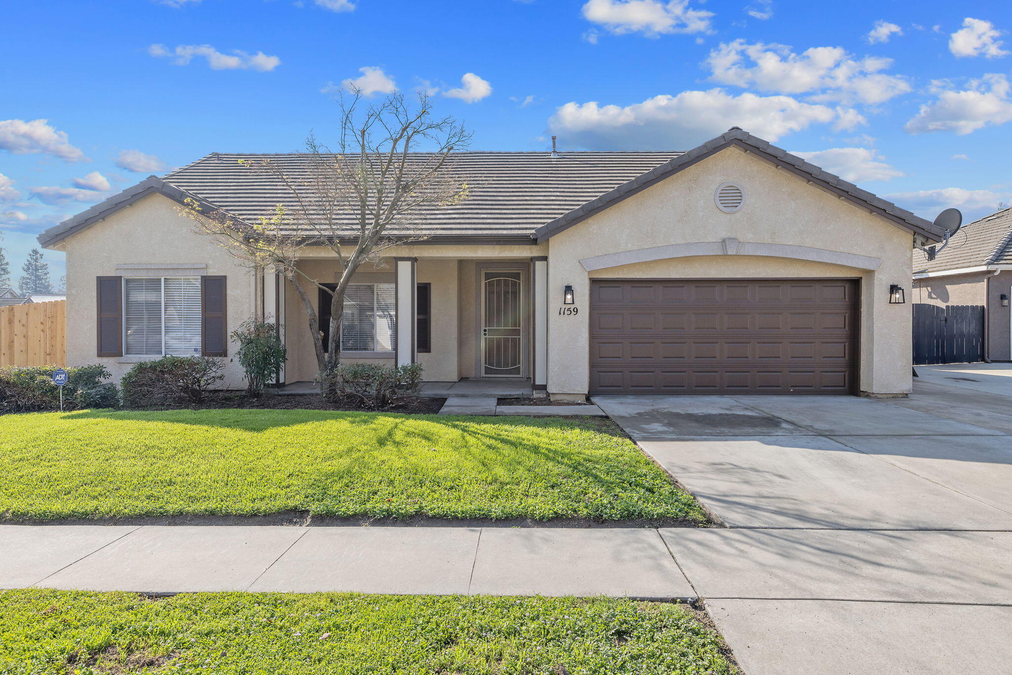 1159 Syrah Ct, Tulare, CA 93274