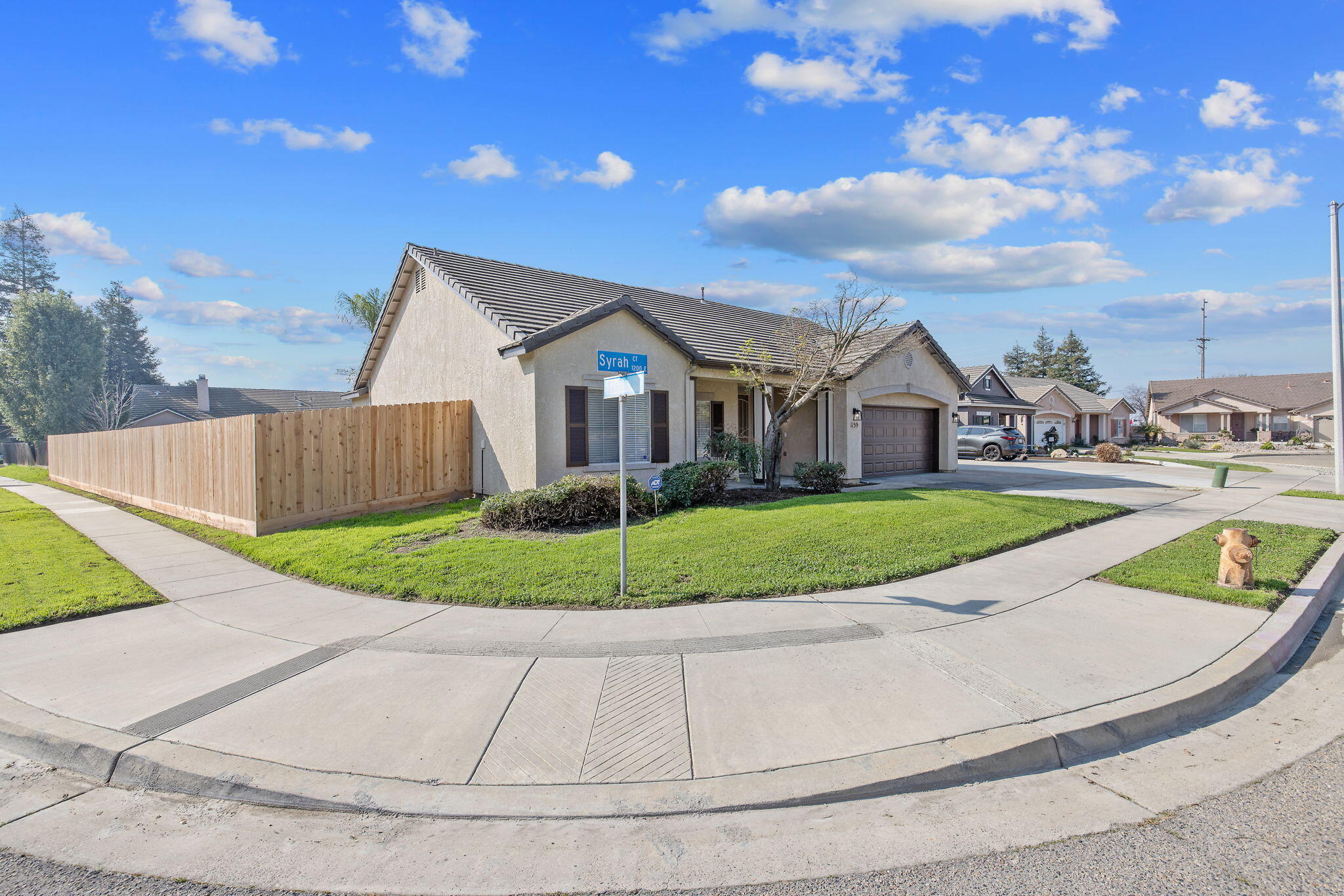 1159 Syrah Ct, Tulare, CA 93274