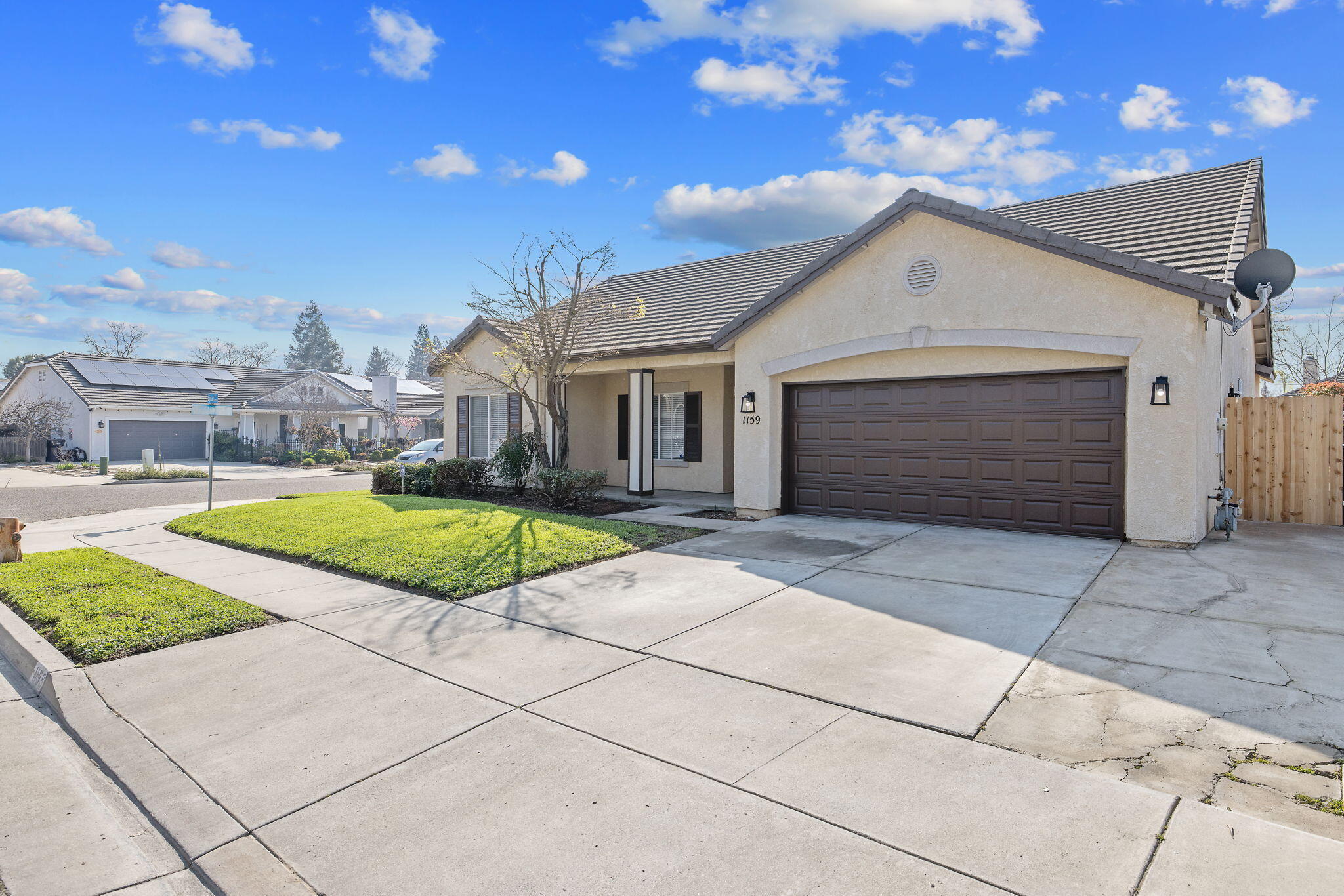 1159 Syrah Ct, Tulare, CA 93274