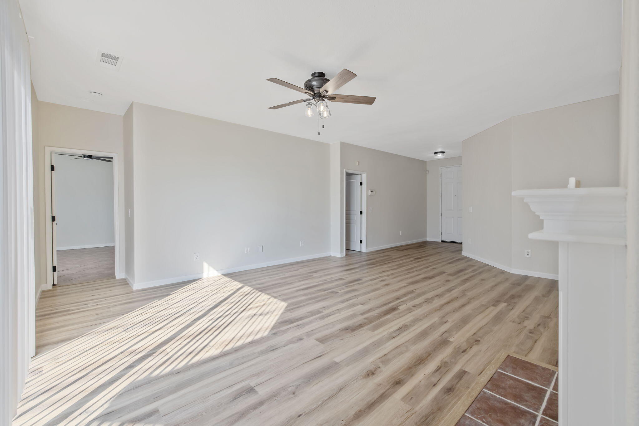 1159 Syrah Ct, Tulare, CA 93274