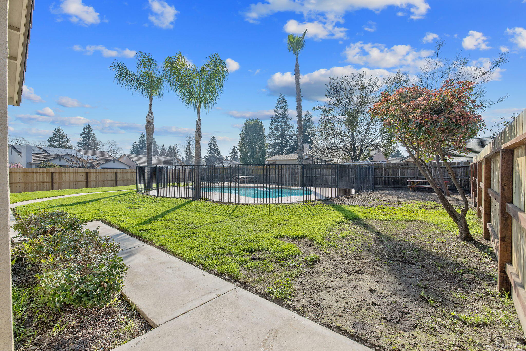1159 Syrah Ct, Tulare, CA 93274