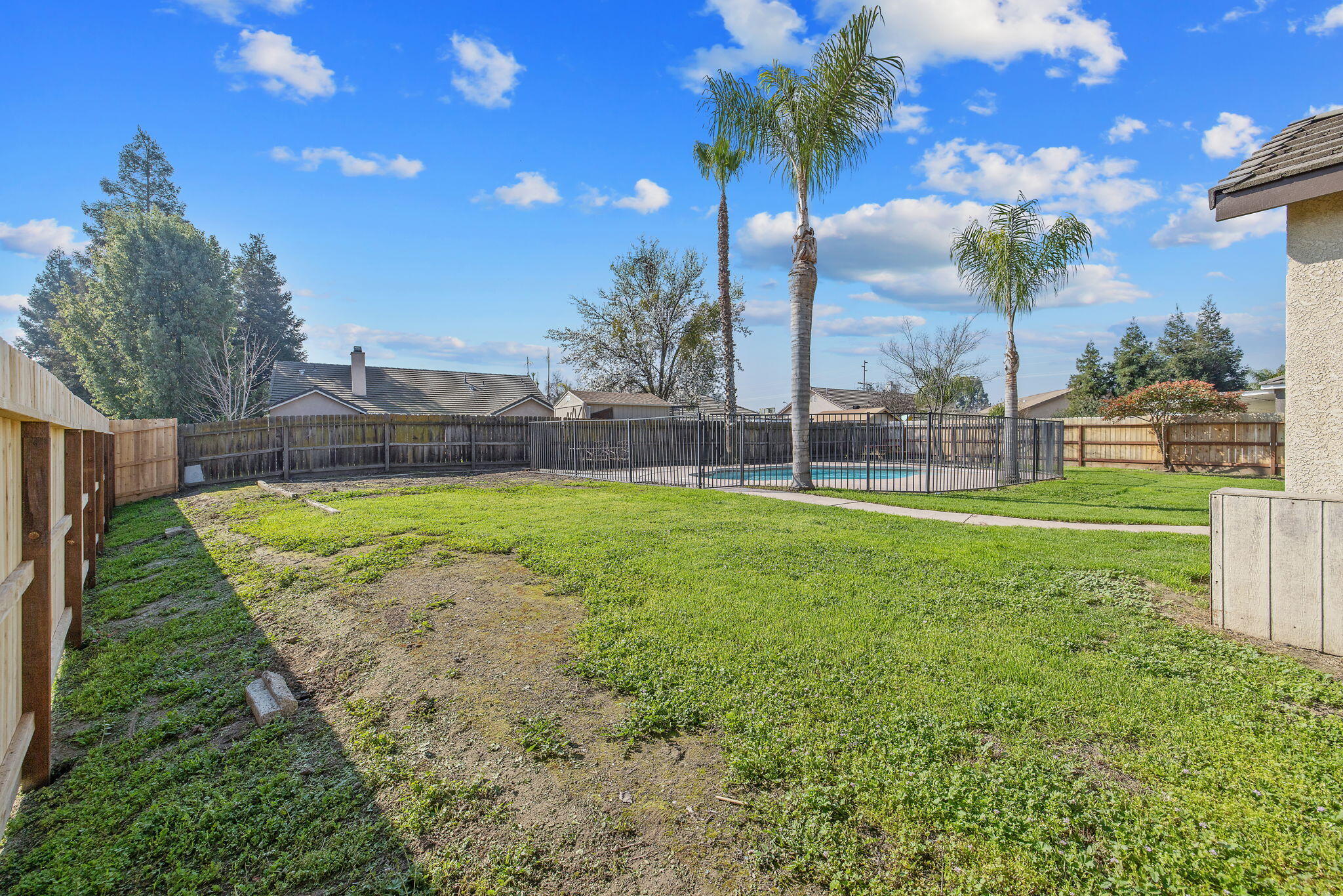 1159 Syrah Ct, Tulare, CA 93274