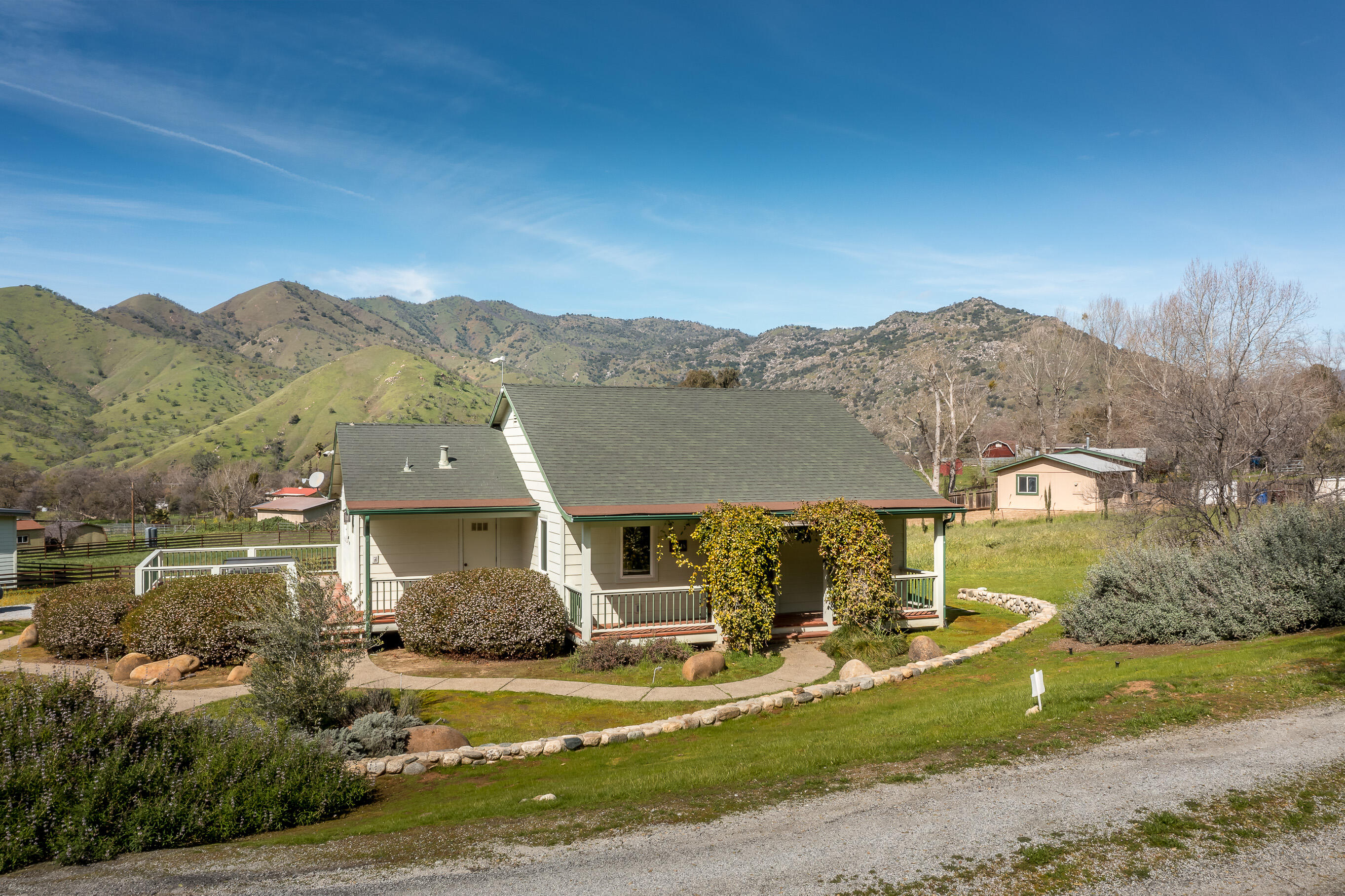 42148 South Fork Dr, Three Rivers, CA 93271