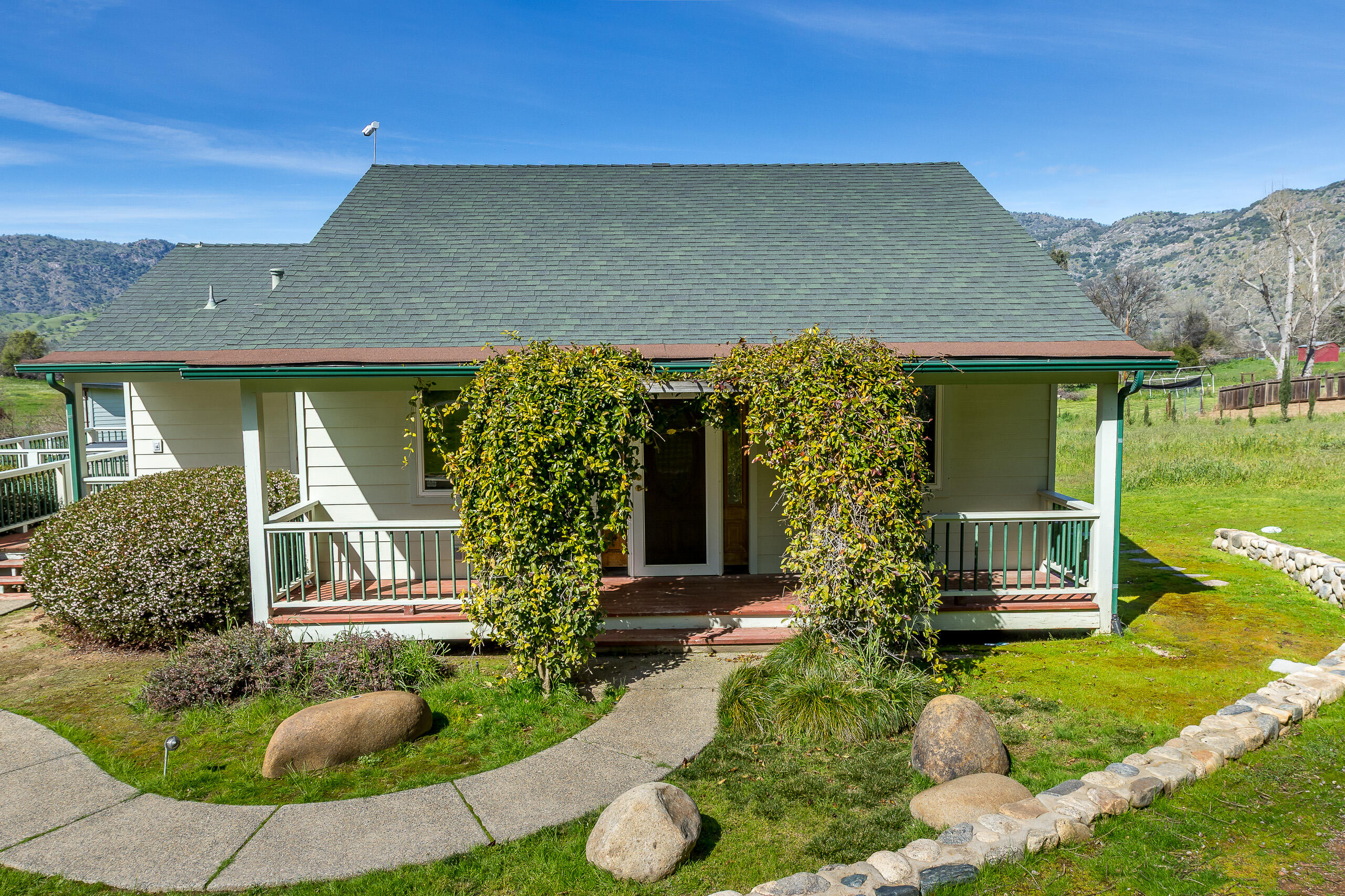 42148 South Fork Dr, Three Rivers, CA 93271