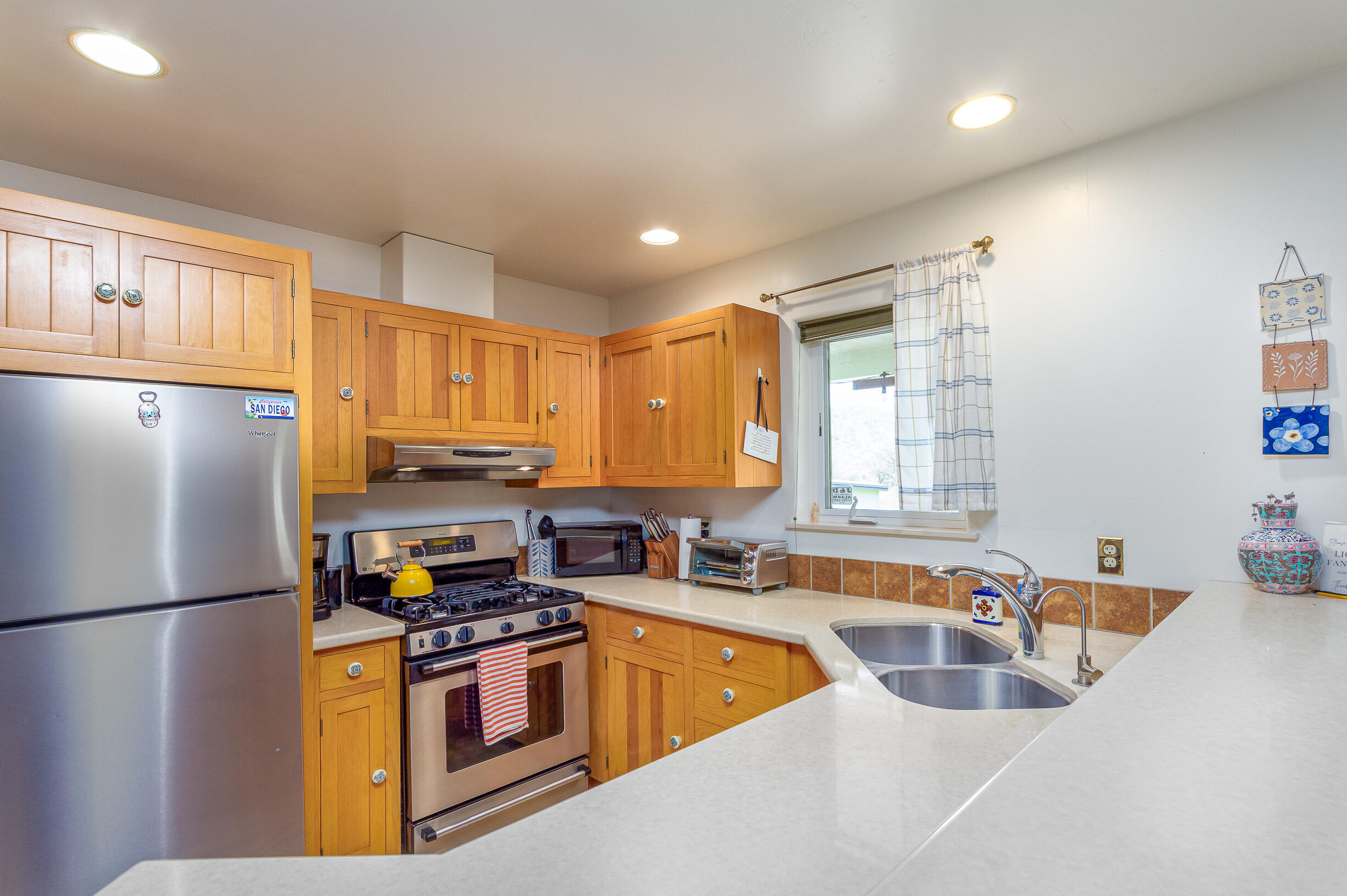 42148 South Fork Dr, Three Rivers, CA 93271