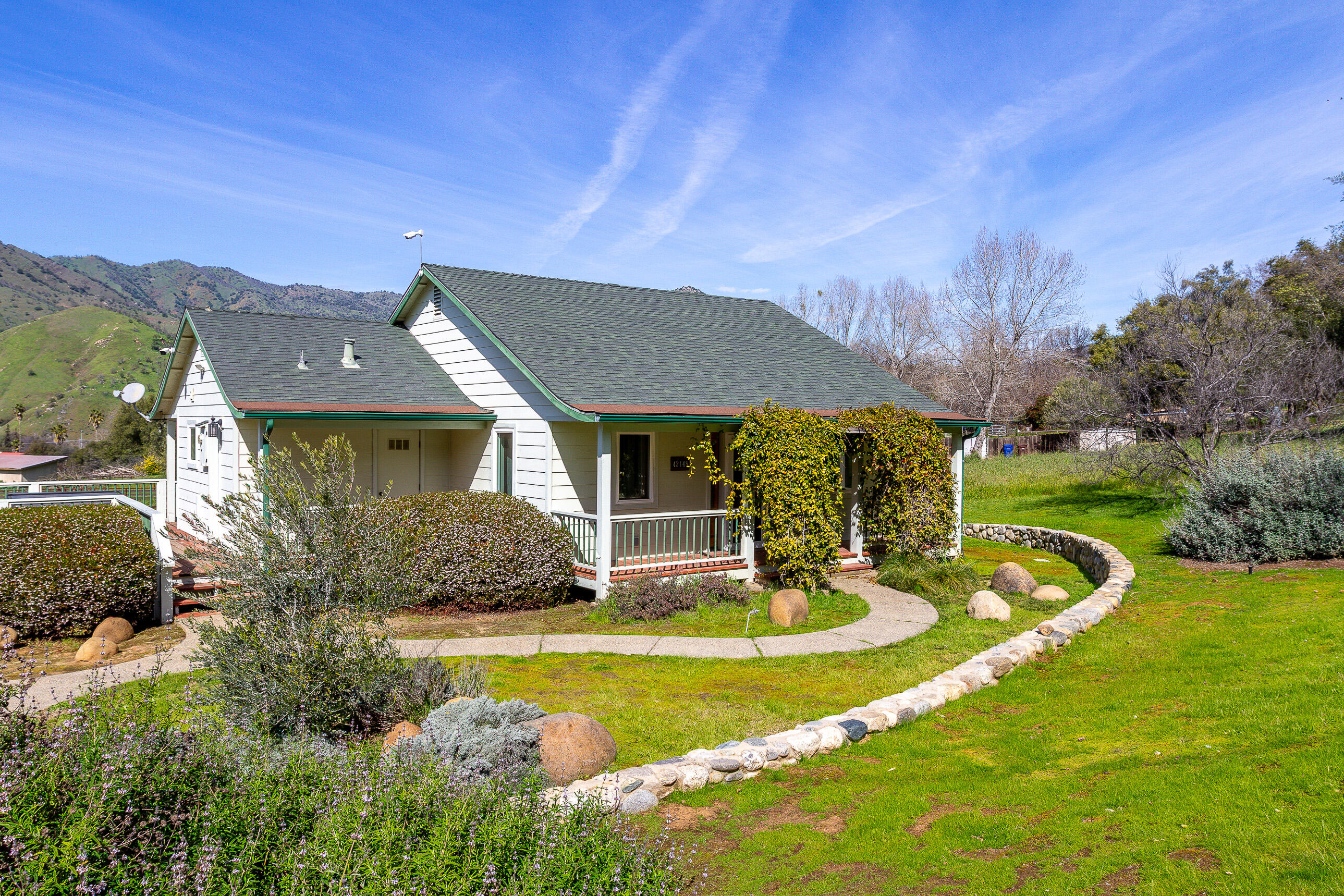 42148 South Fork Dr, Three Rivers, CA 93271