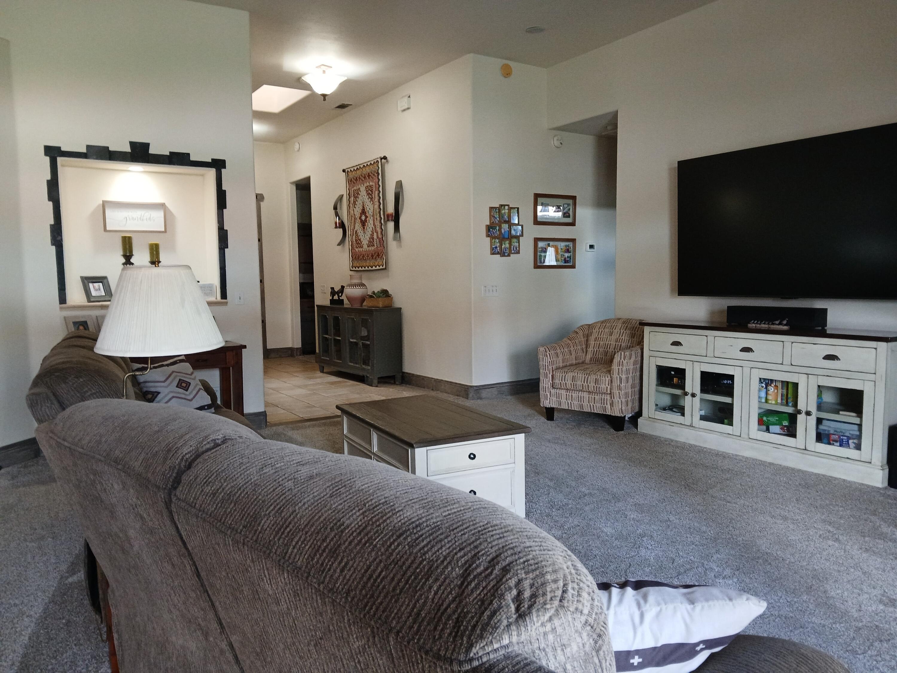 2485 Presidential Dr, Tulare, CA 93274