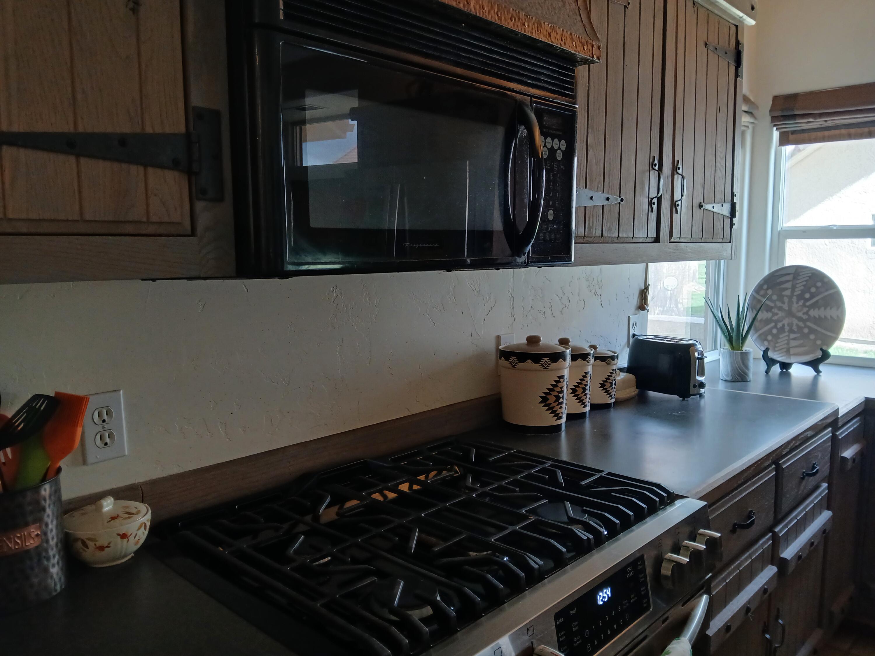 2485 Presidential Dr, Tulare, CA 93274