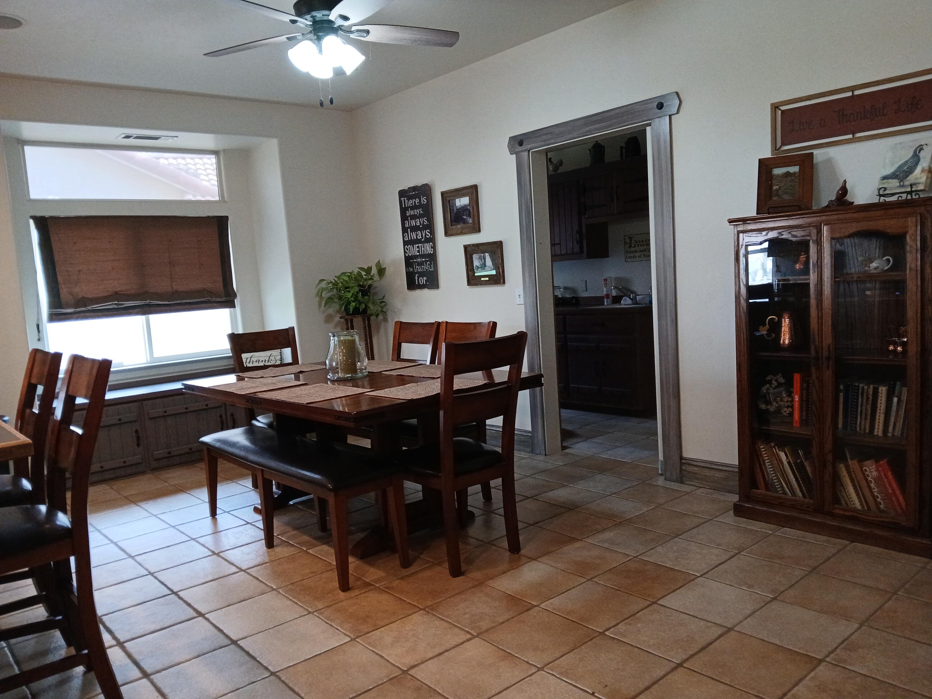 2485 Presidential Dr, Tulare, CA 93274