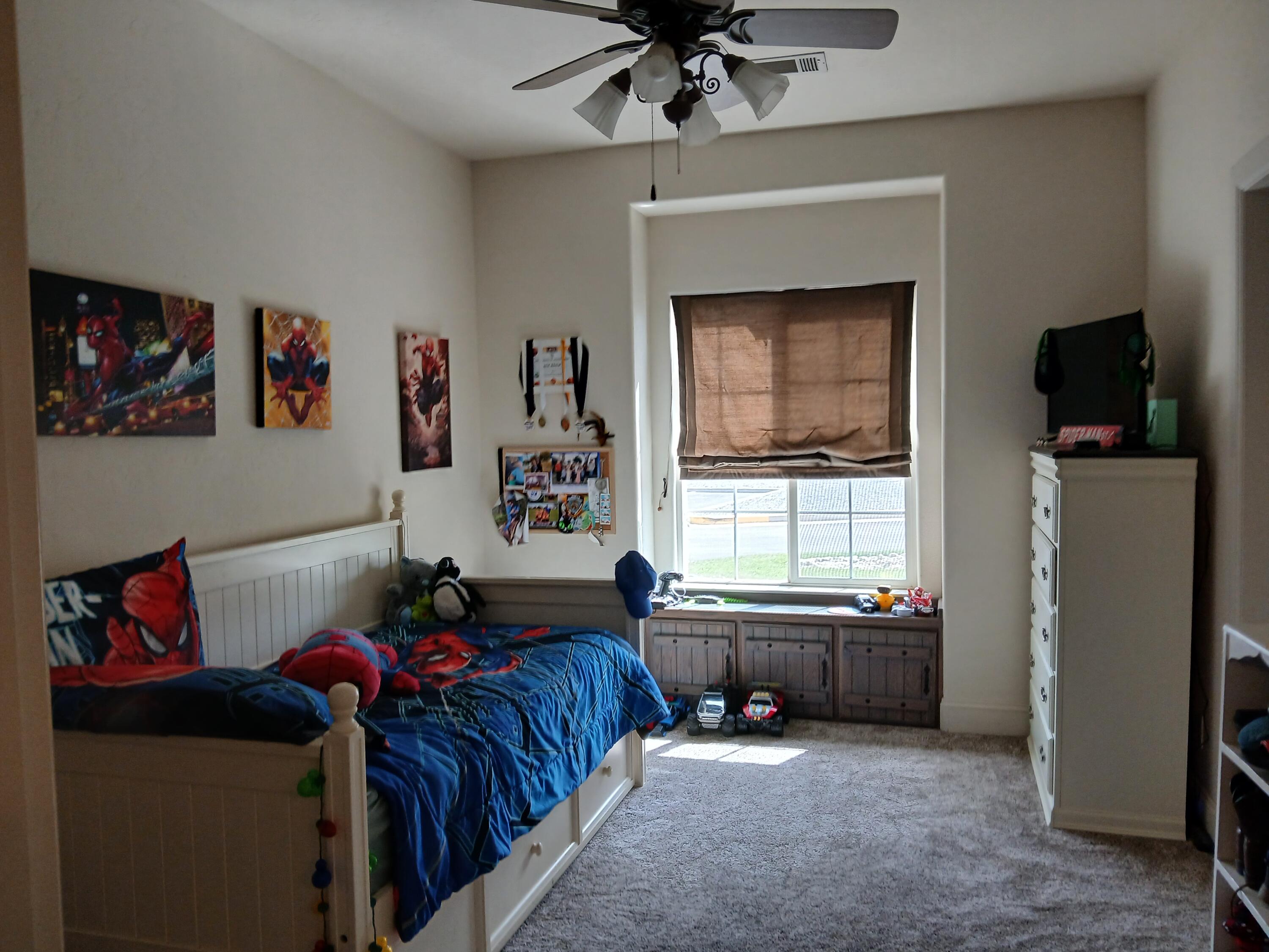 2485 Presidential Dr, Tulare, CA 93274