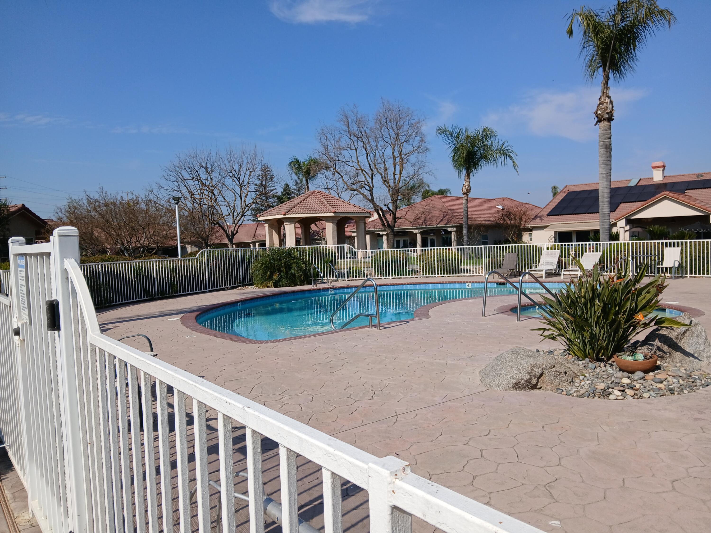 2485 Presidential Dr, Tulare, CA 93274