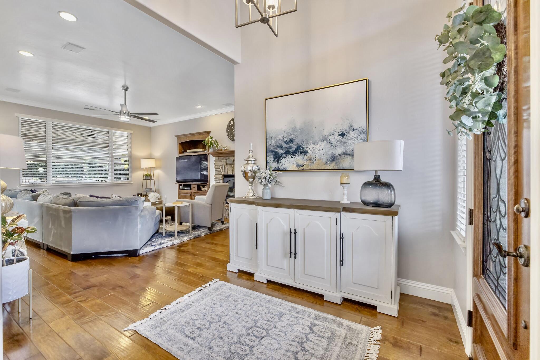 612 S Quail, Exeter, CA 93221