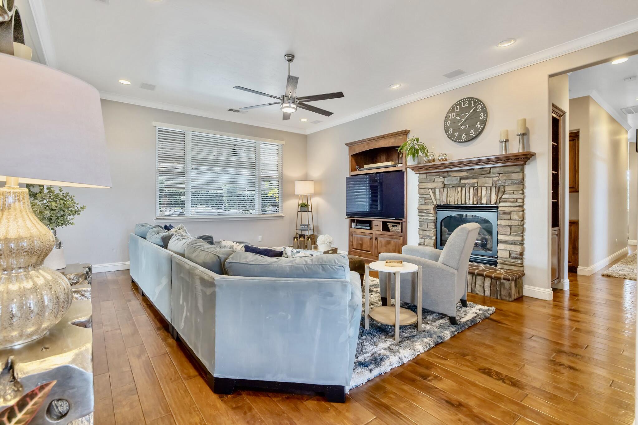 612 S Quail, Exeter, CA 93221