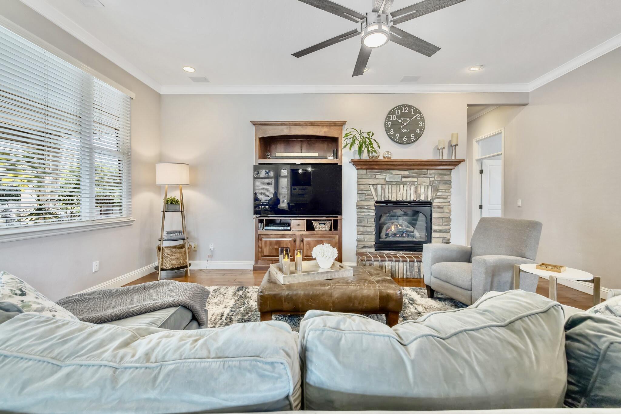 612 S Quail, Exeter, CA 93221