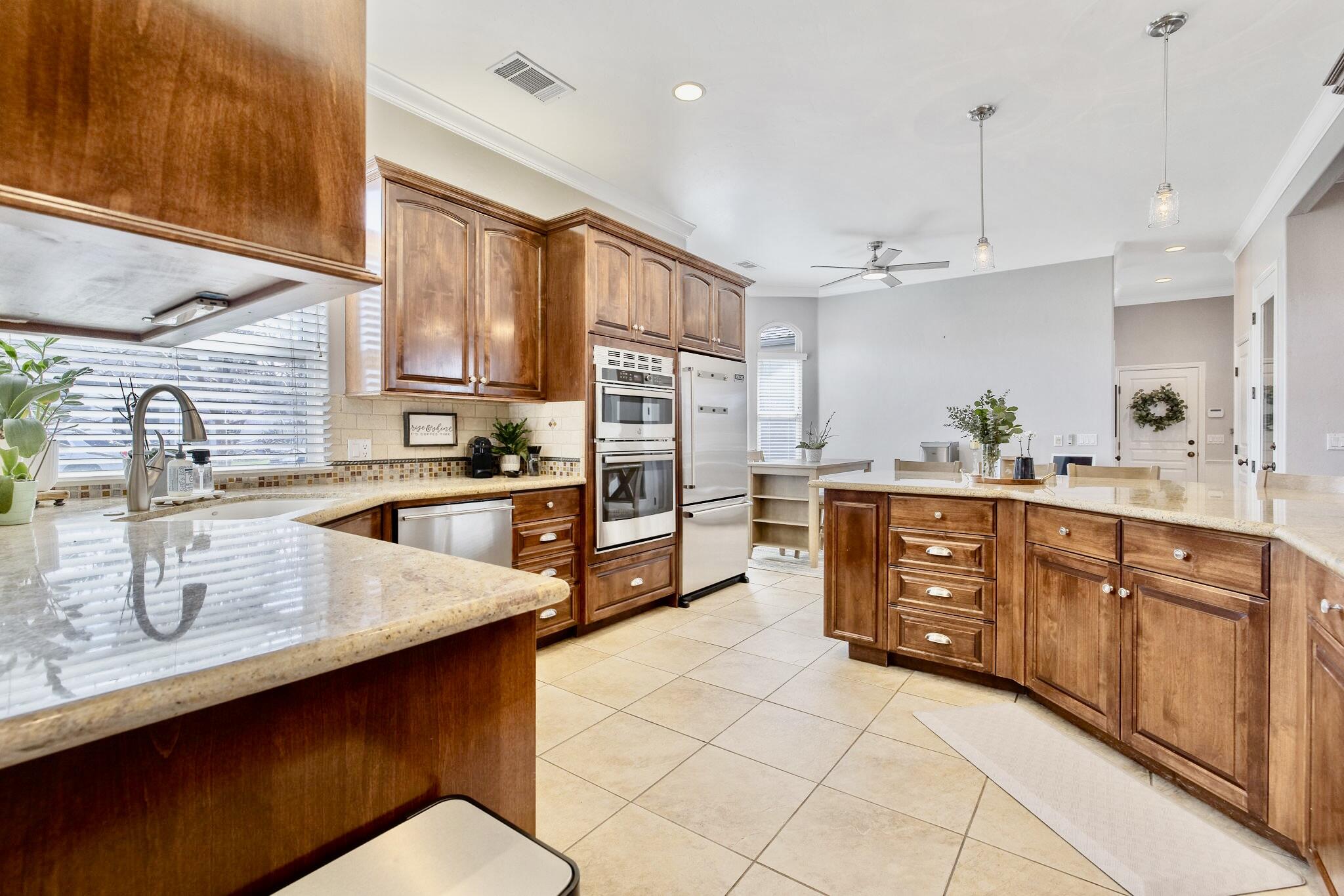 612 S Quail, Exeter, CA 93221