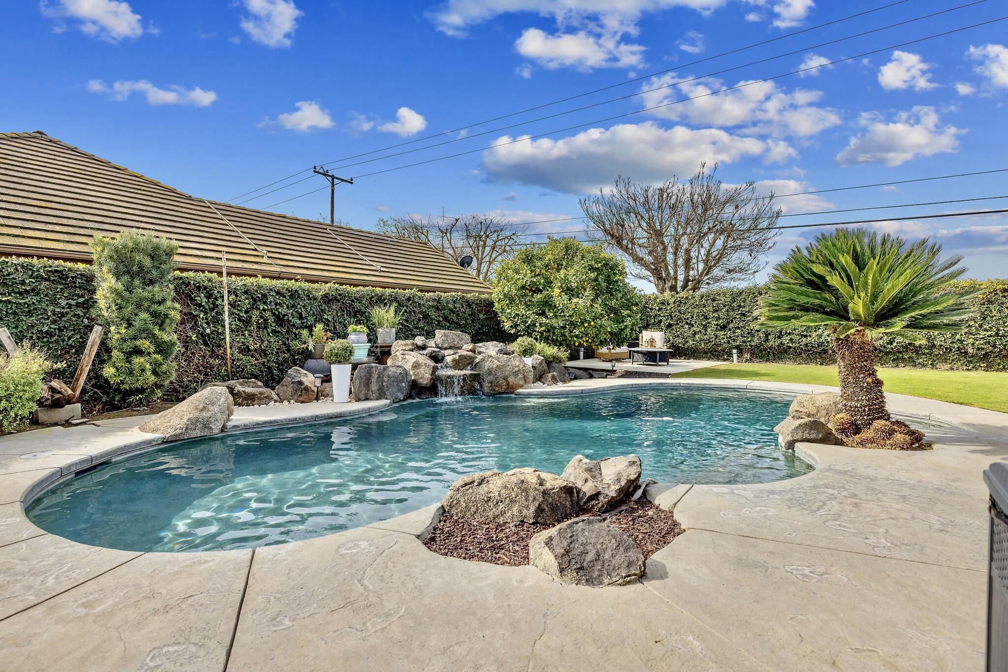 612 S Quail, Exeter, CA 93221