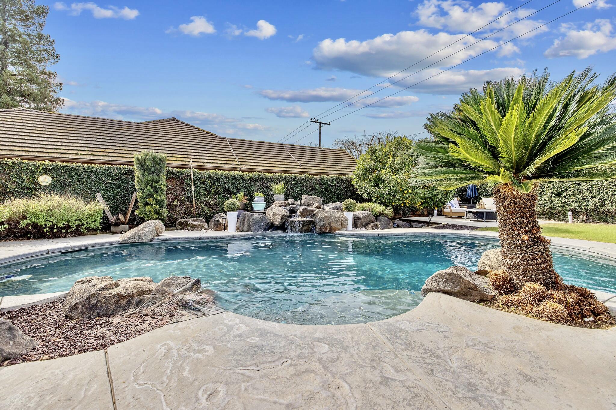 612 S Quail, Exeter, CA 93221