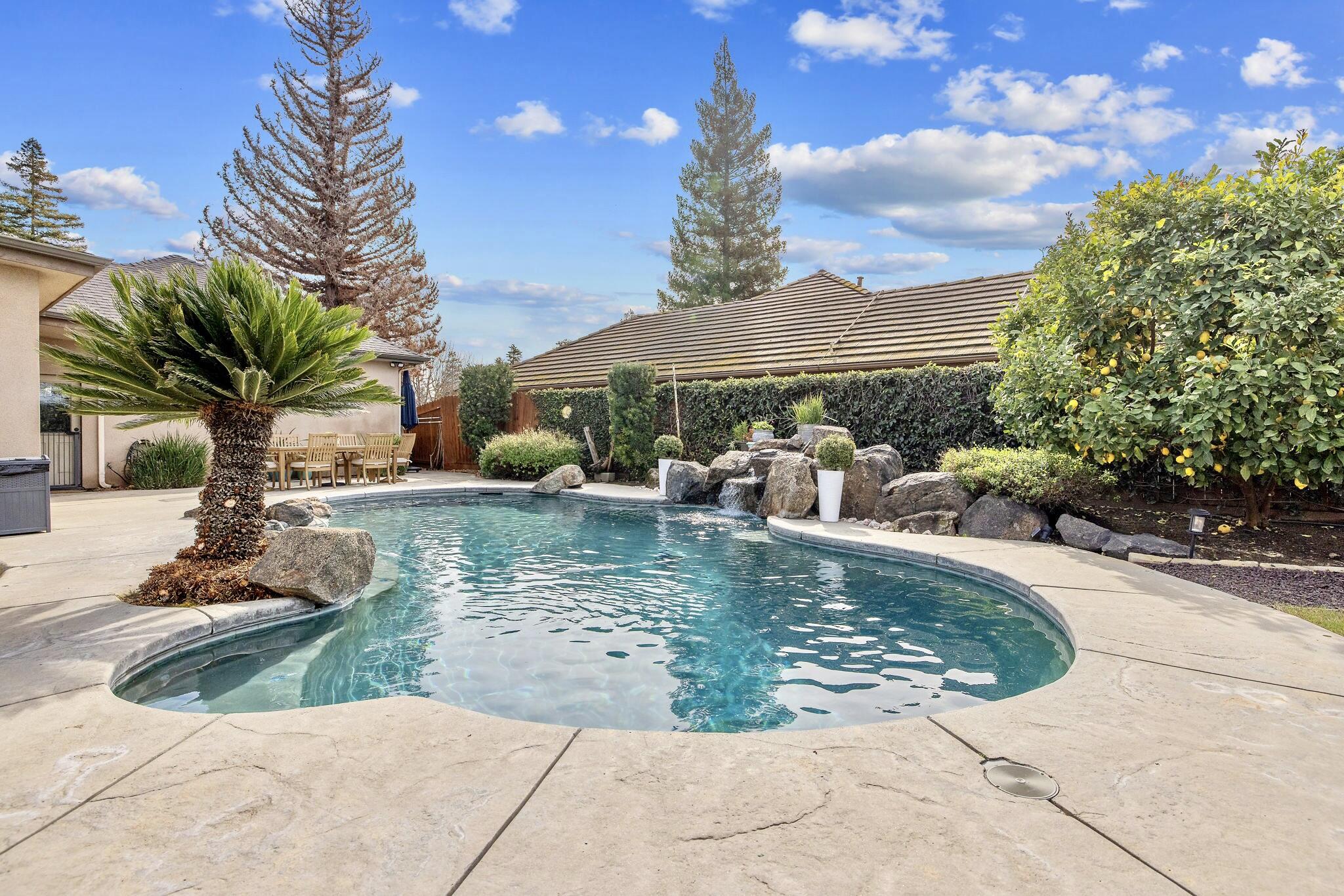 612 S Quail, Exeter, CA 93221