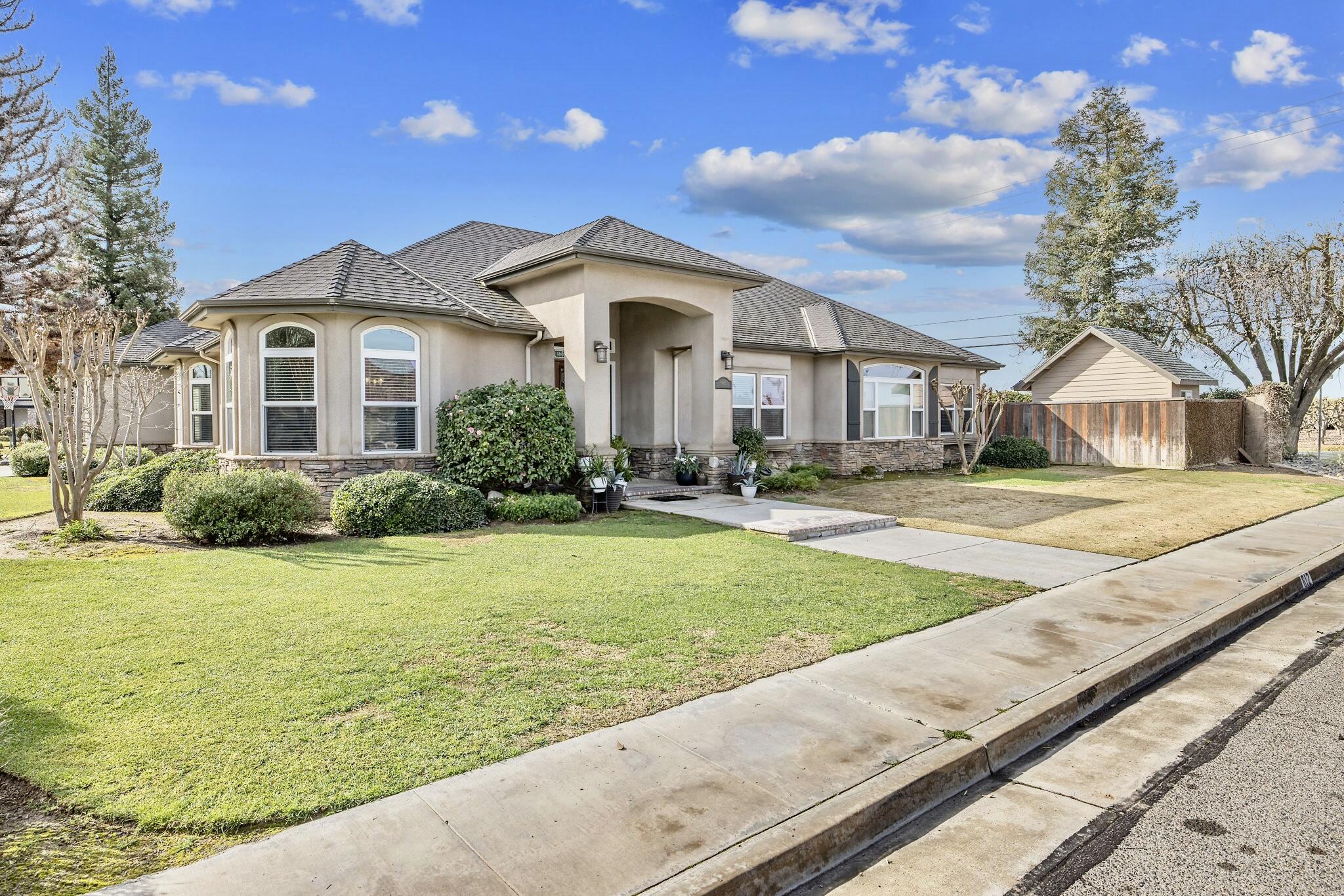 612 S Quail, Exeter, CA 93221