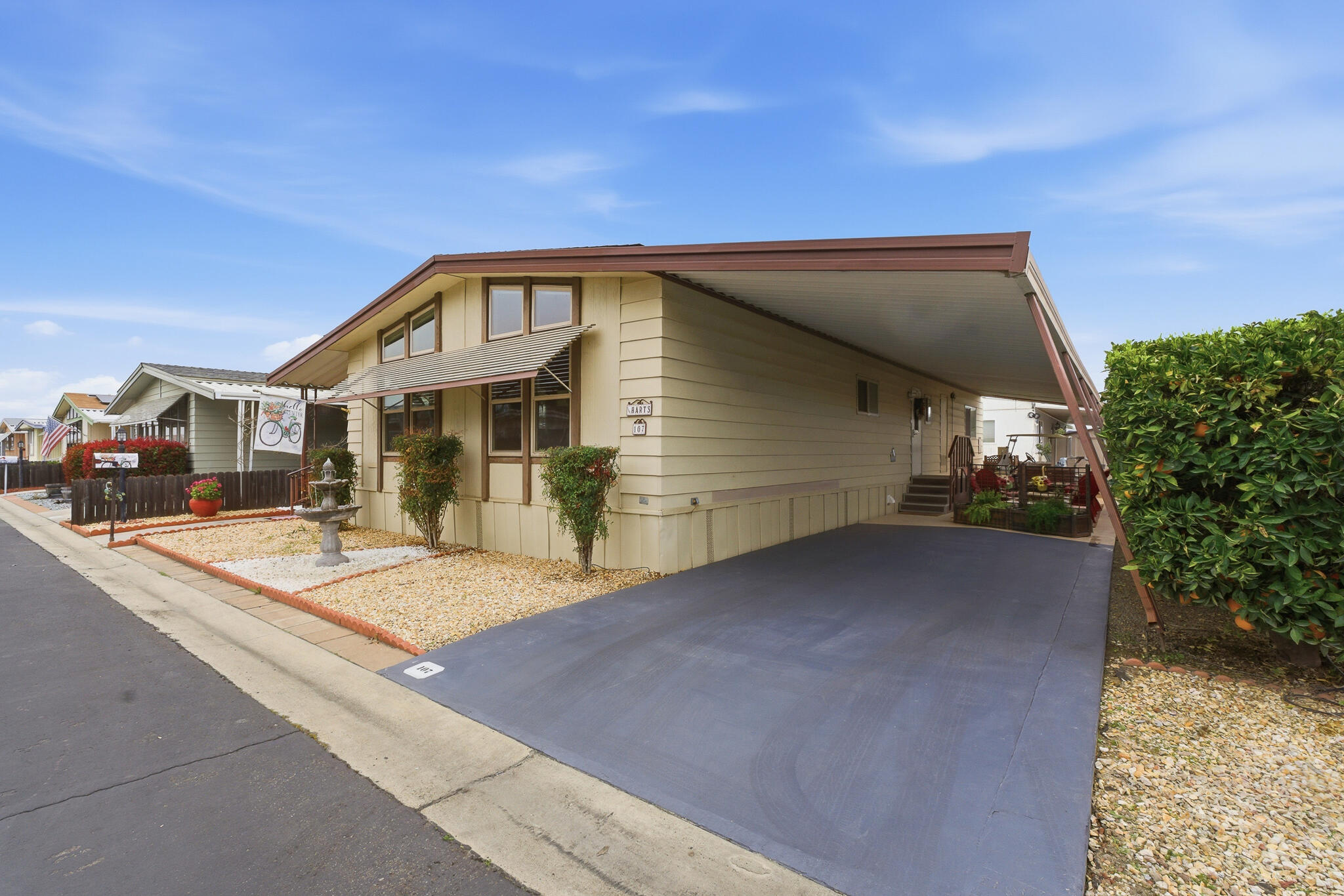 2627 W Midvalley Ave, Visalia, CA 93277