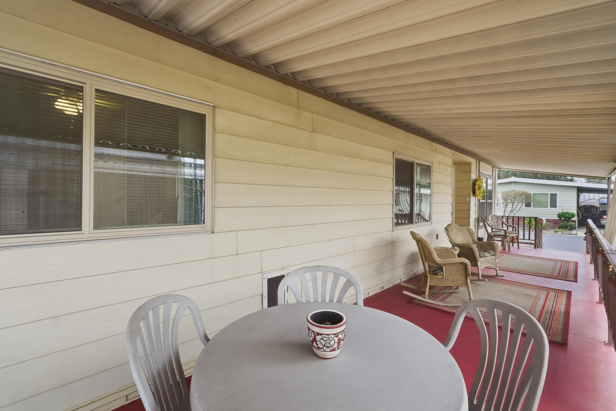 2627 W Midvalley Ave, Visalia, CA 93277