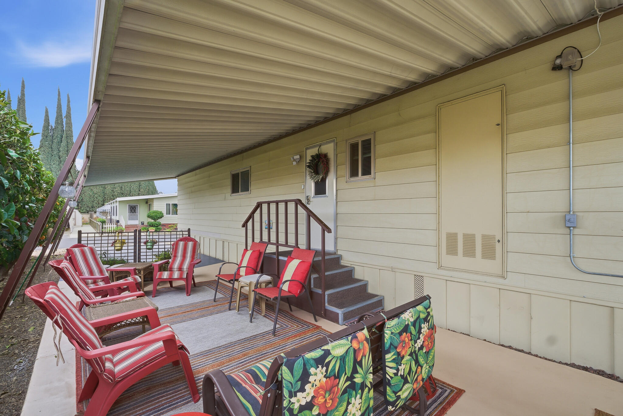 2627 W Midvalley Ave, Visalia, CA 93277