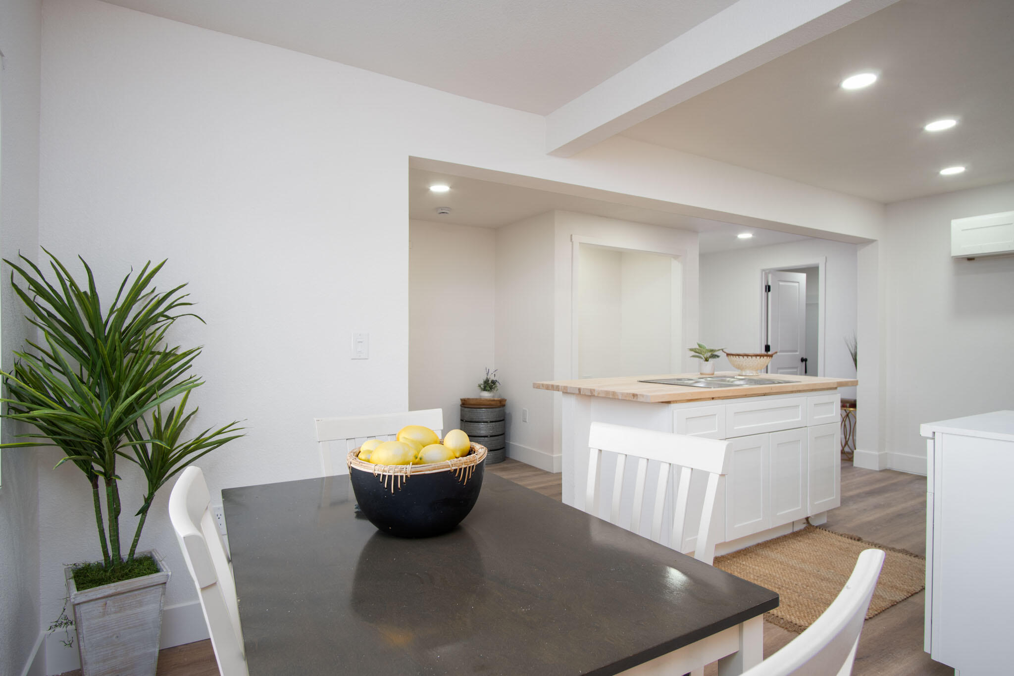 35320 Tule River Dr, Springville, CA 93265