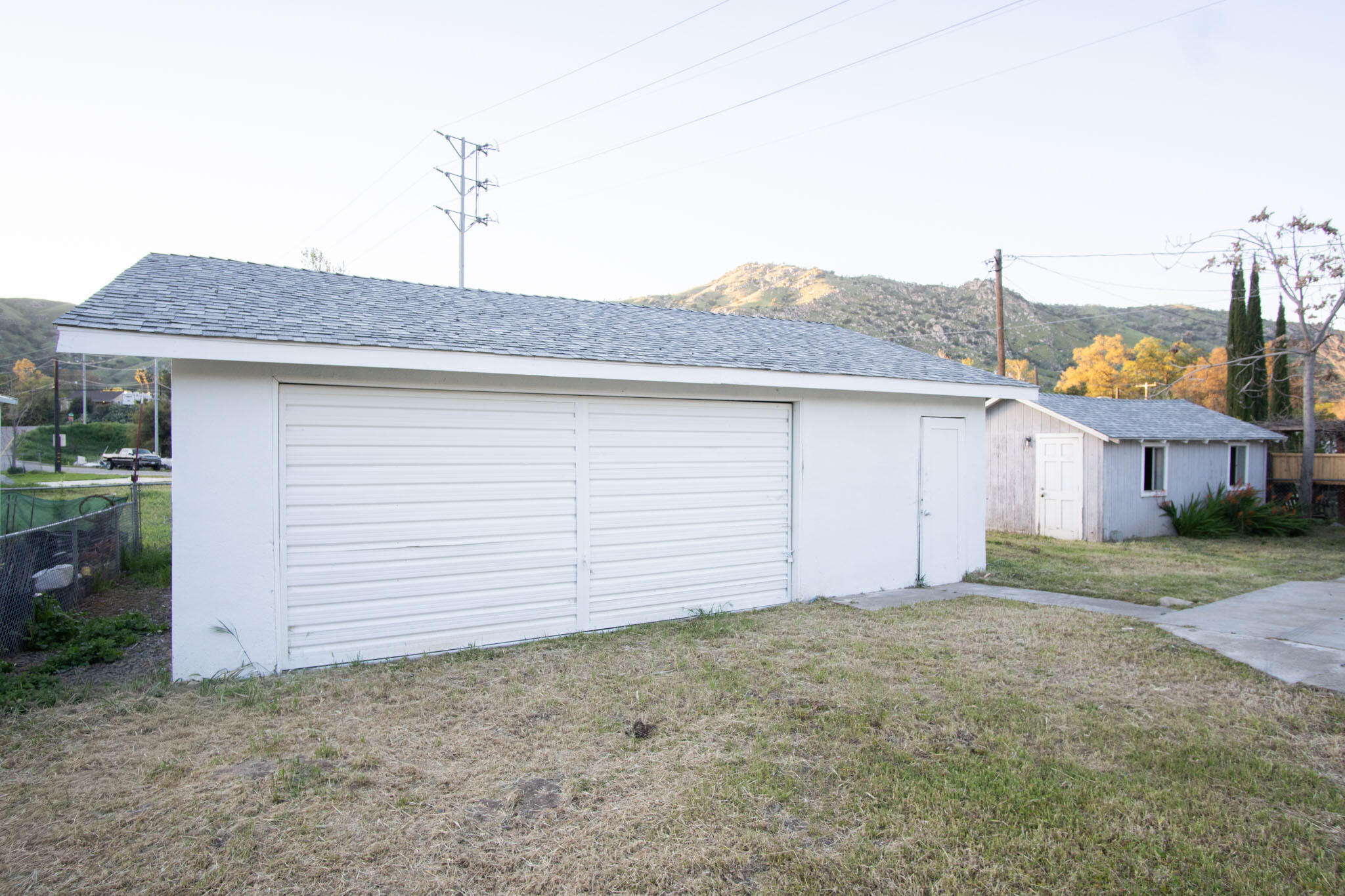 35320 Tule River Dr, Springville, CA 93265