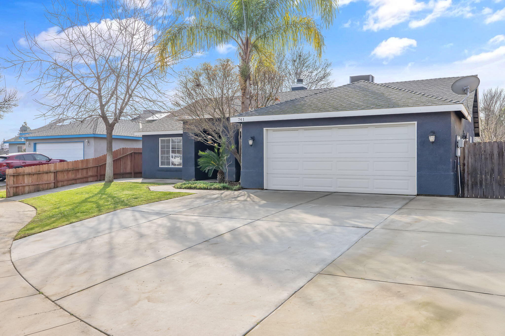 741 Bender Ct, Tulare, CA 93274