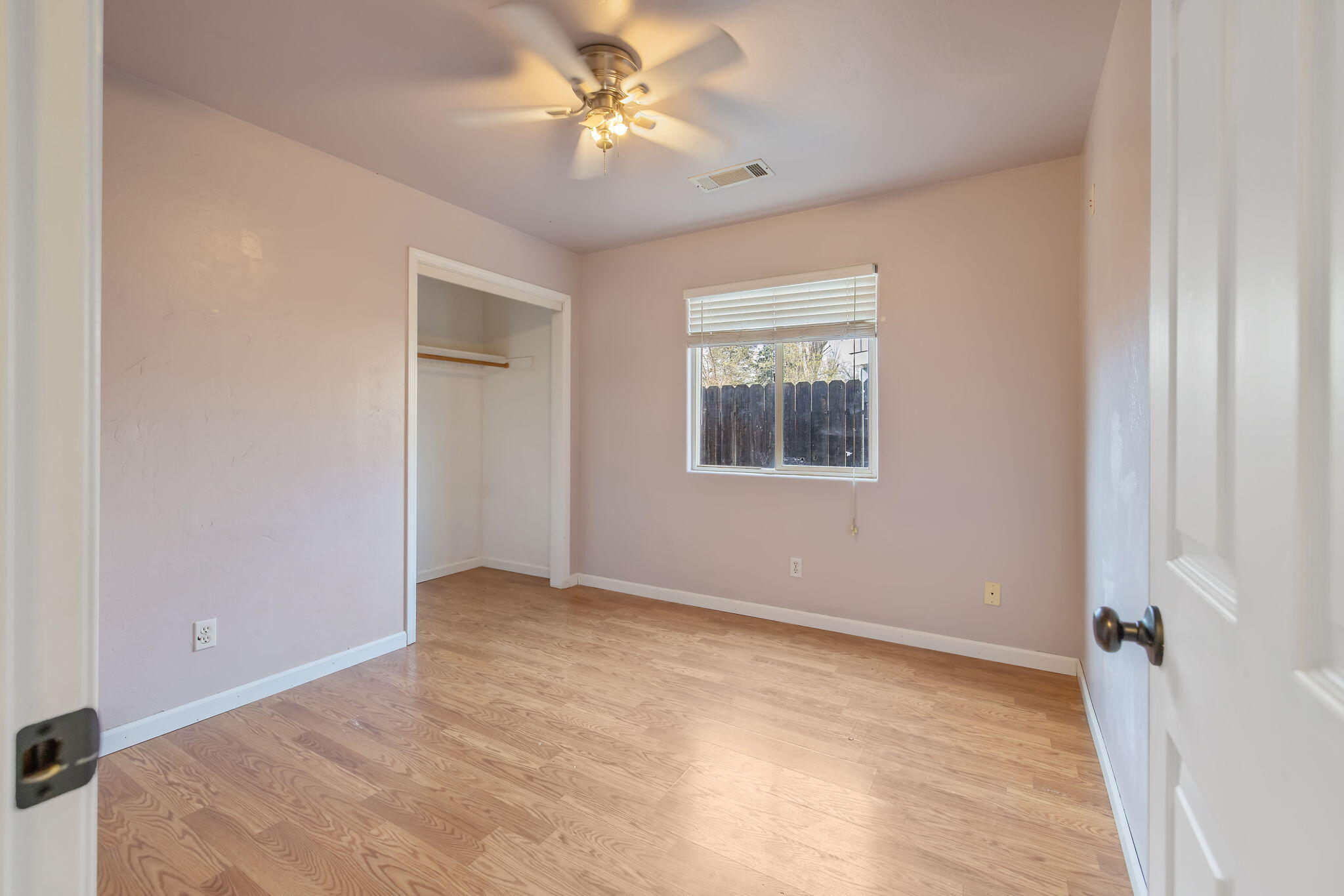 741 Bender Ct, Tulare, CA 93274