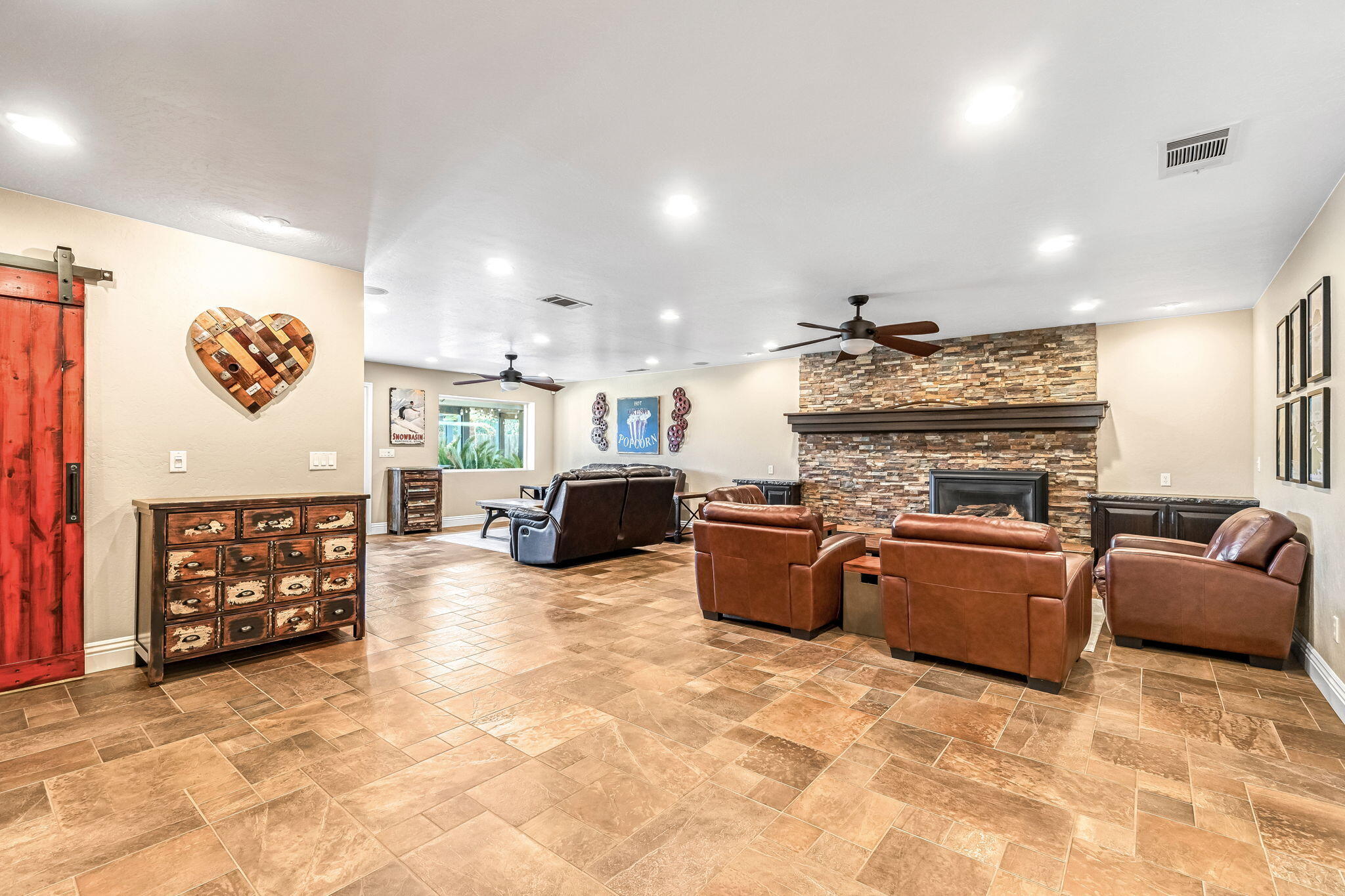 505 Ash St, Lemoore, CA 93245