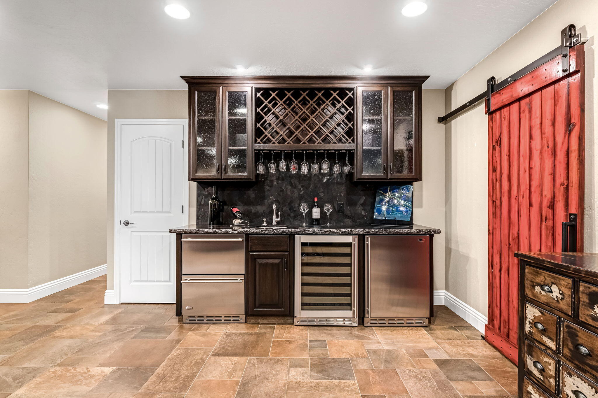 505 Ash St, Lemoore, CA 93245