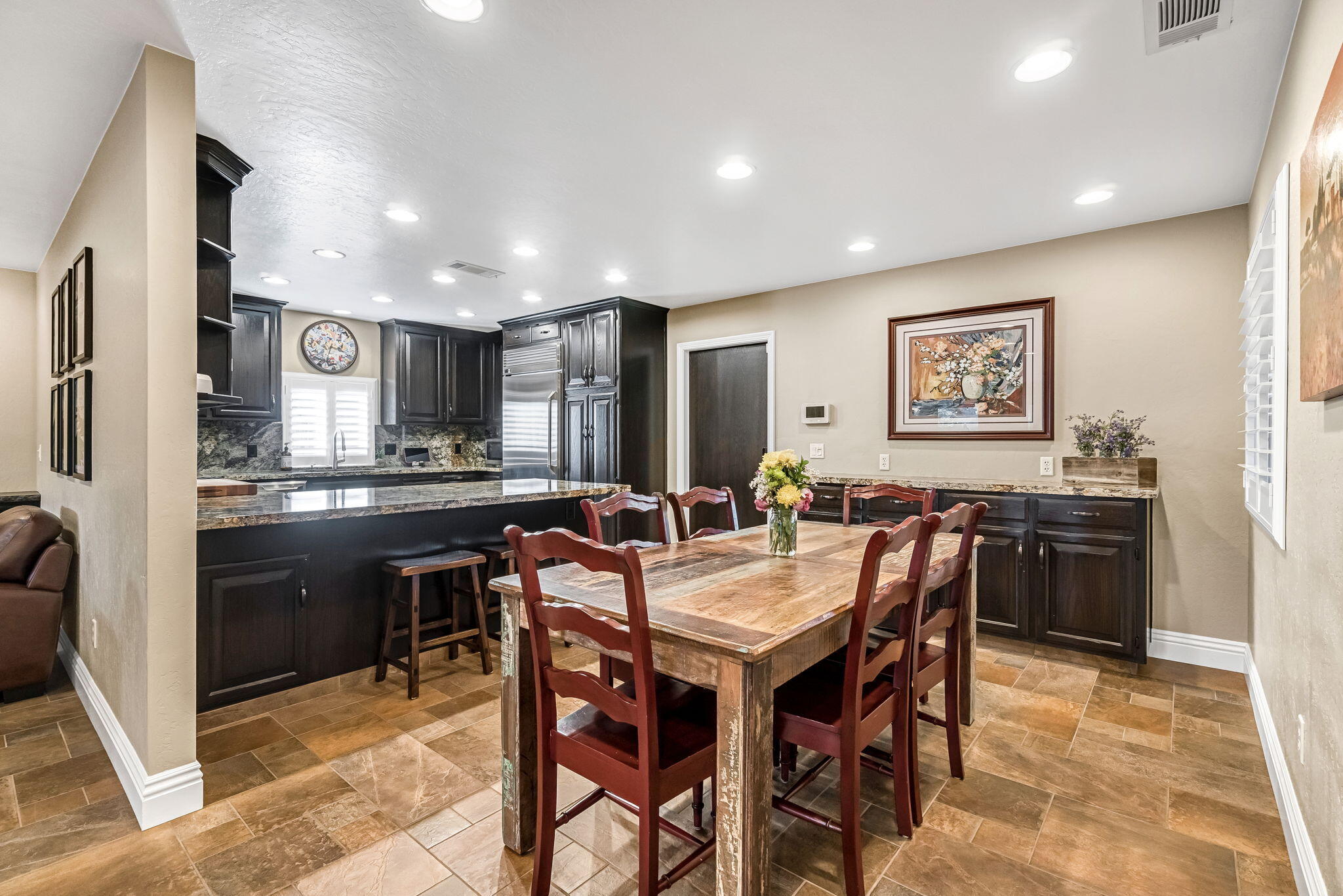 505 Ash St, Lemoore, CA 93245