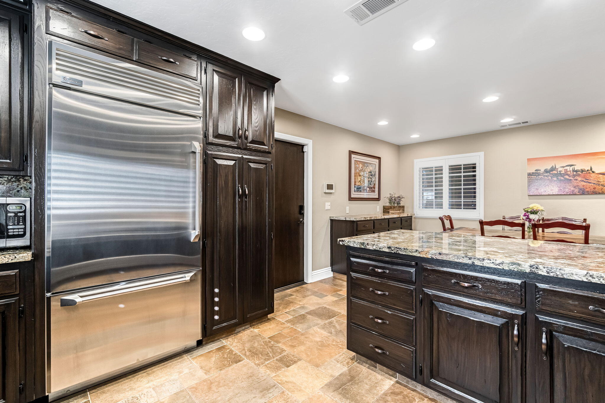 505 Ash St, Lemoore, CA 93245